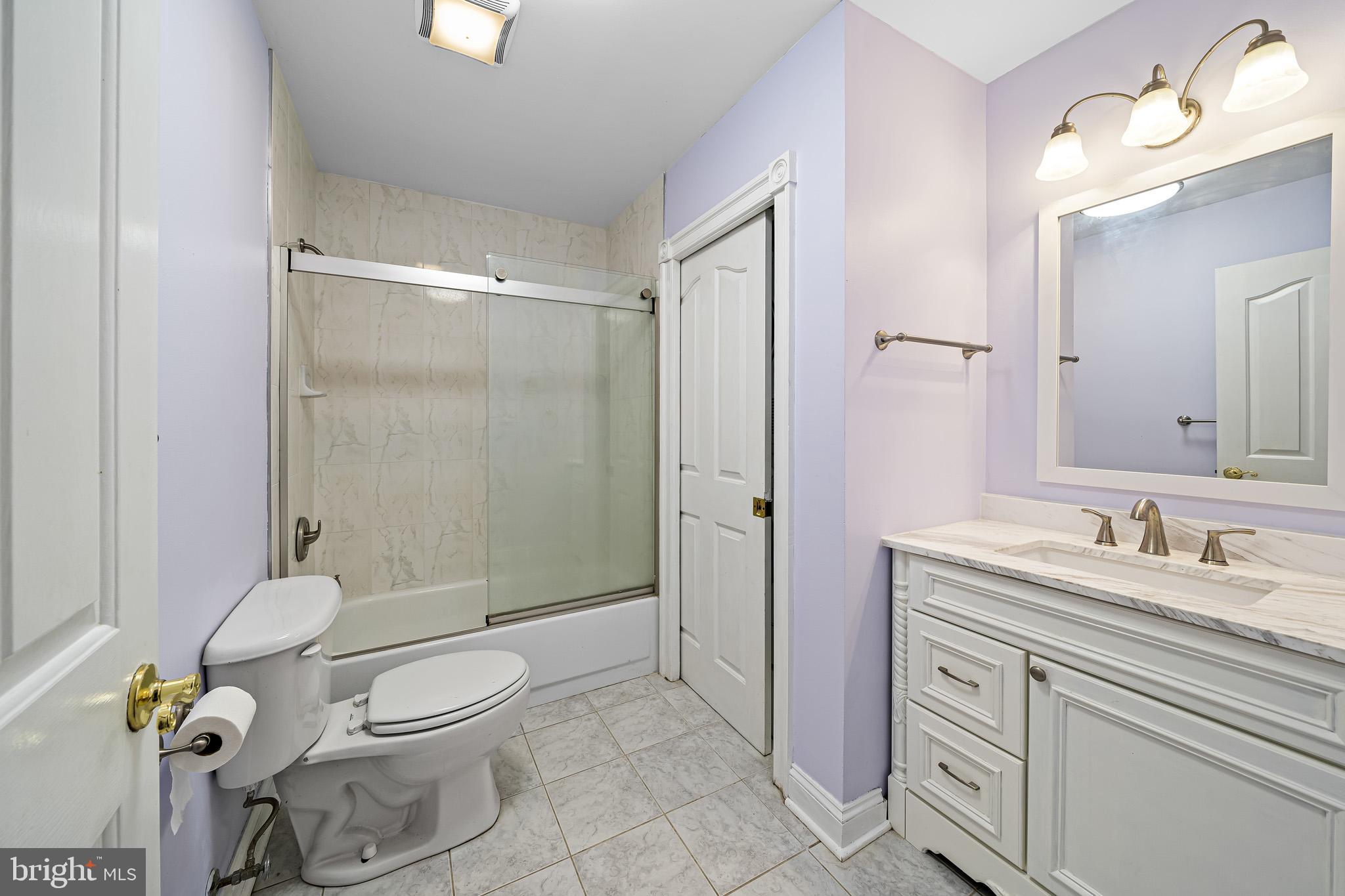 BERRY HILL MANOR - Residential