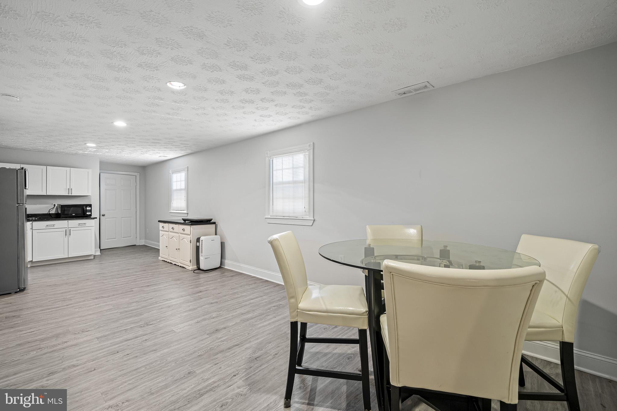 BERRY HILL MANOR - Residential