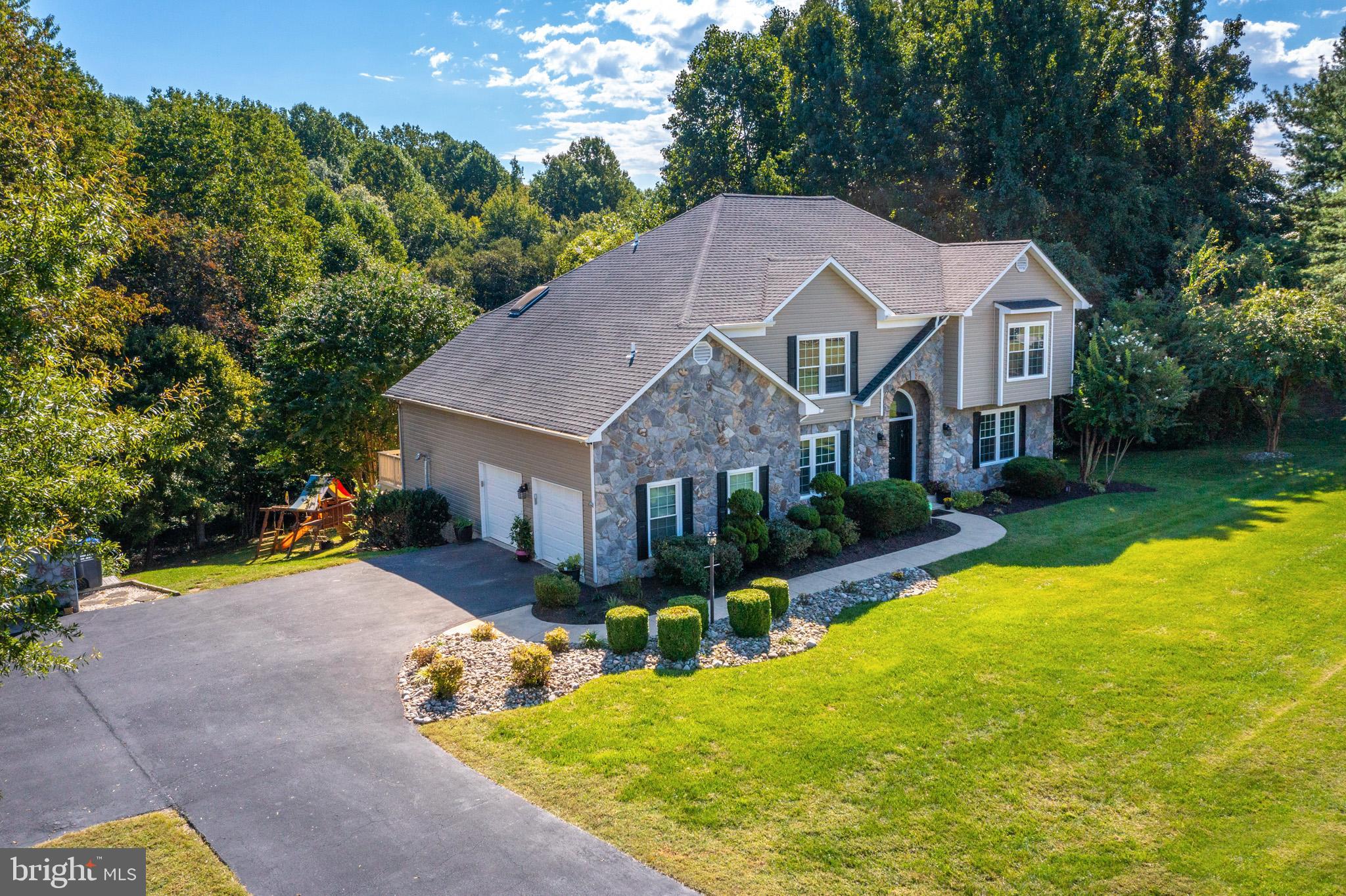 BERRY HILL MANOR - Residential