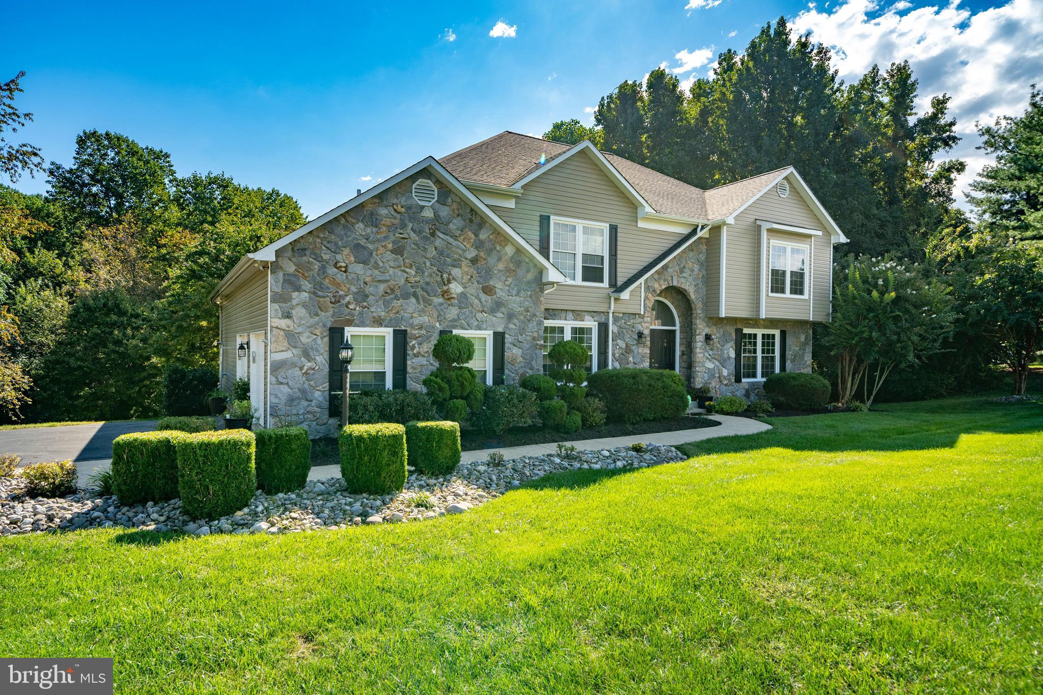 BERRY HILL MANOR - Residential