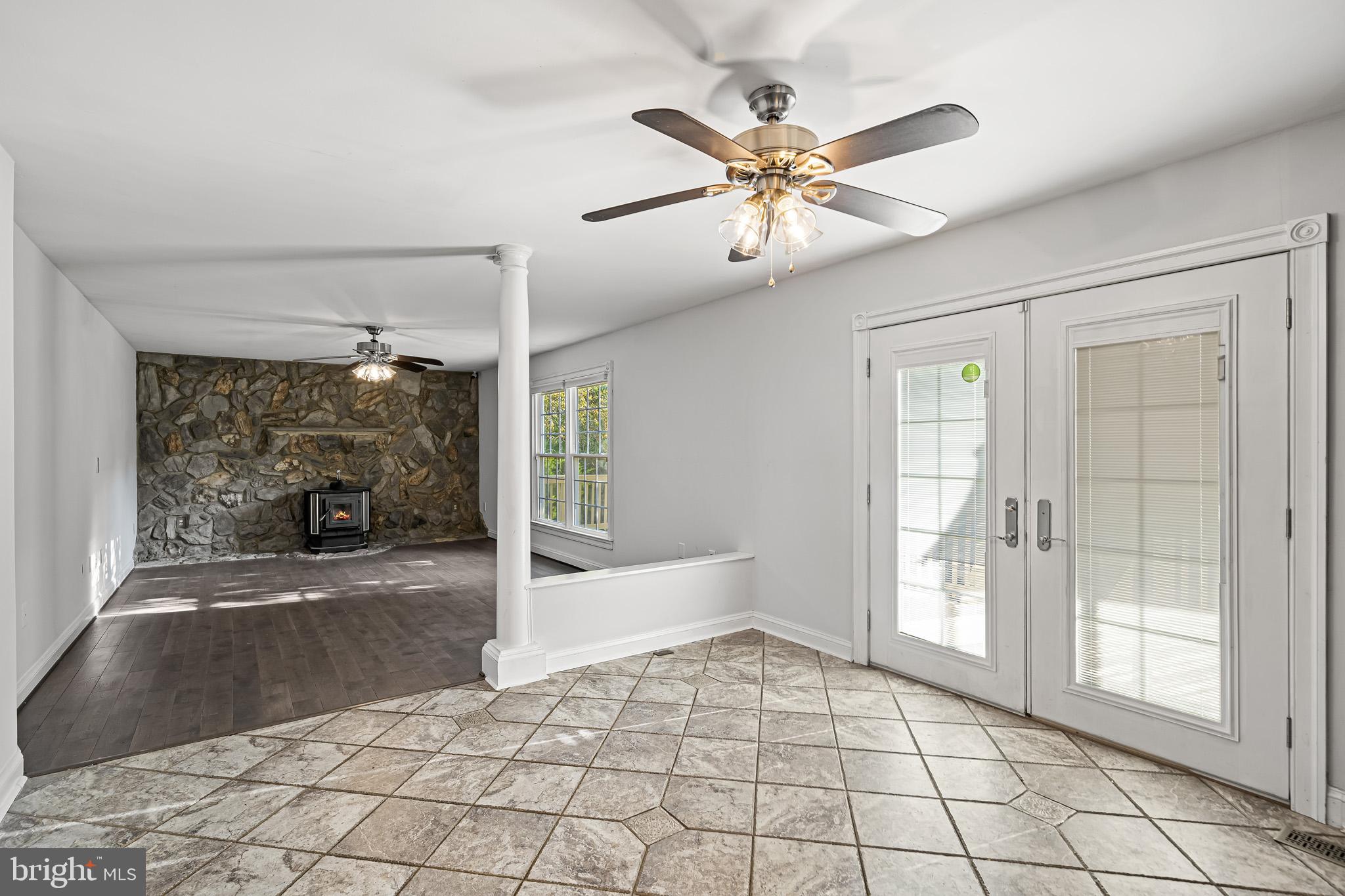 BERRY HILL MANOR - Residential