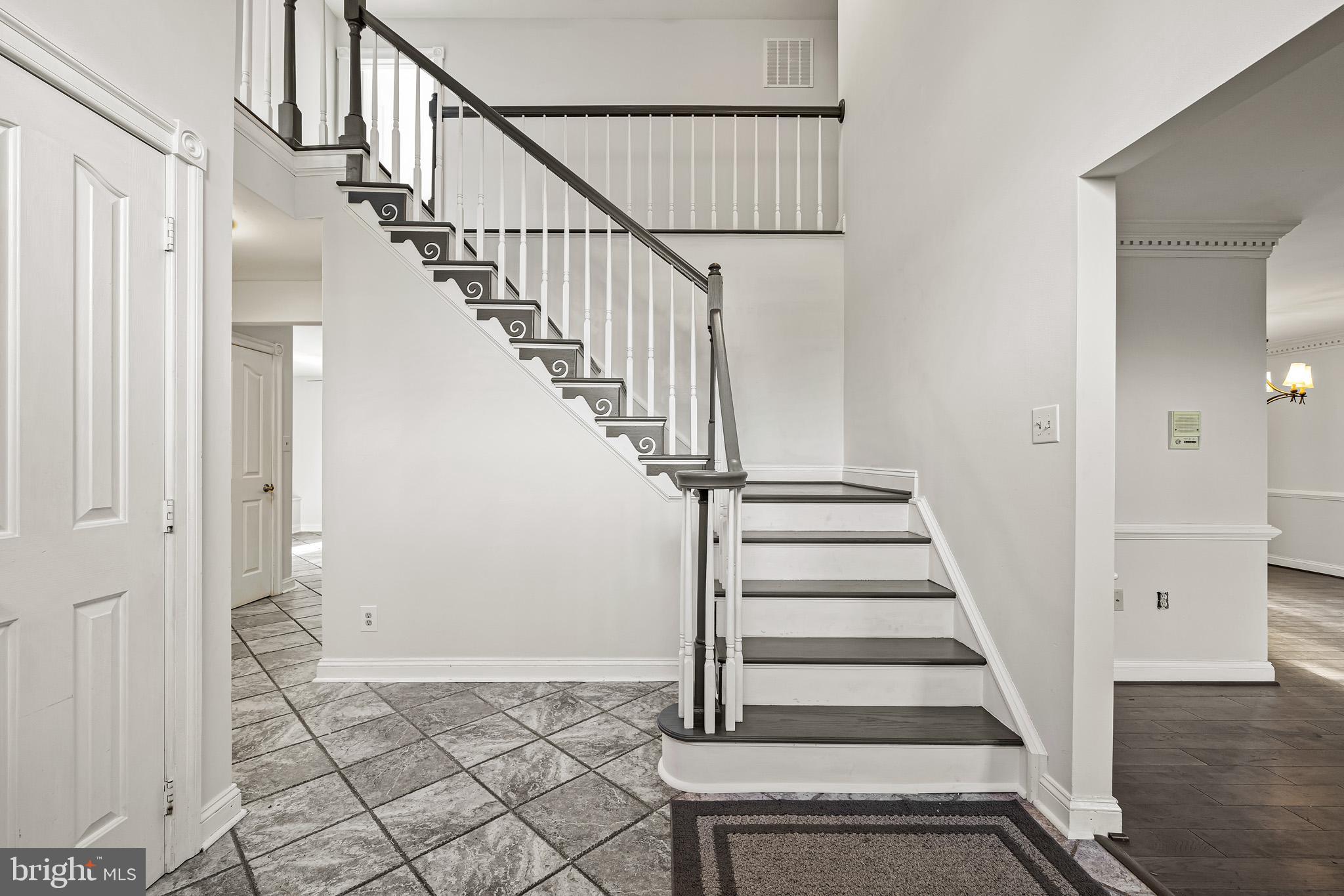 BERRY HILL MANOR - Residential