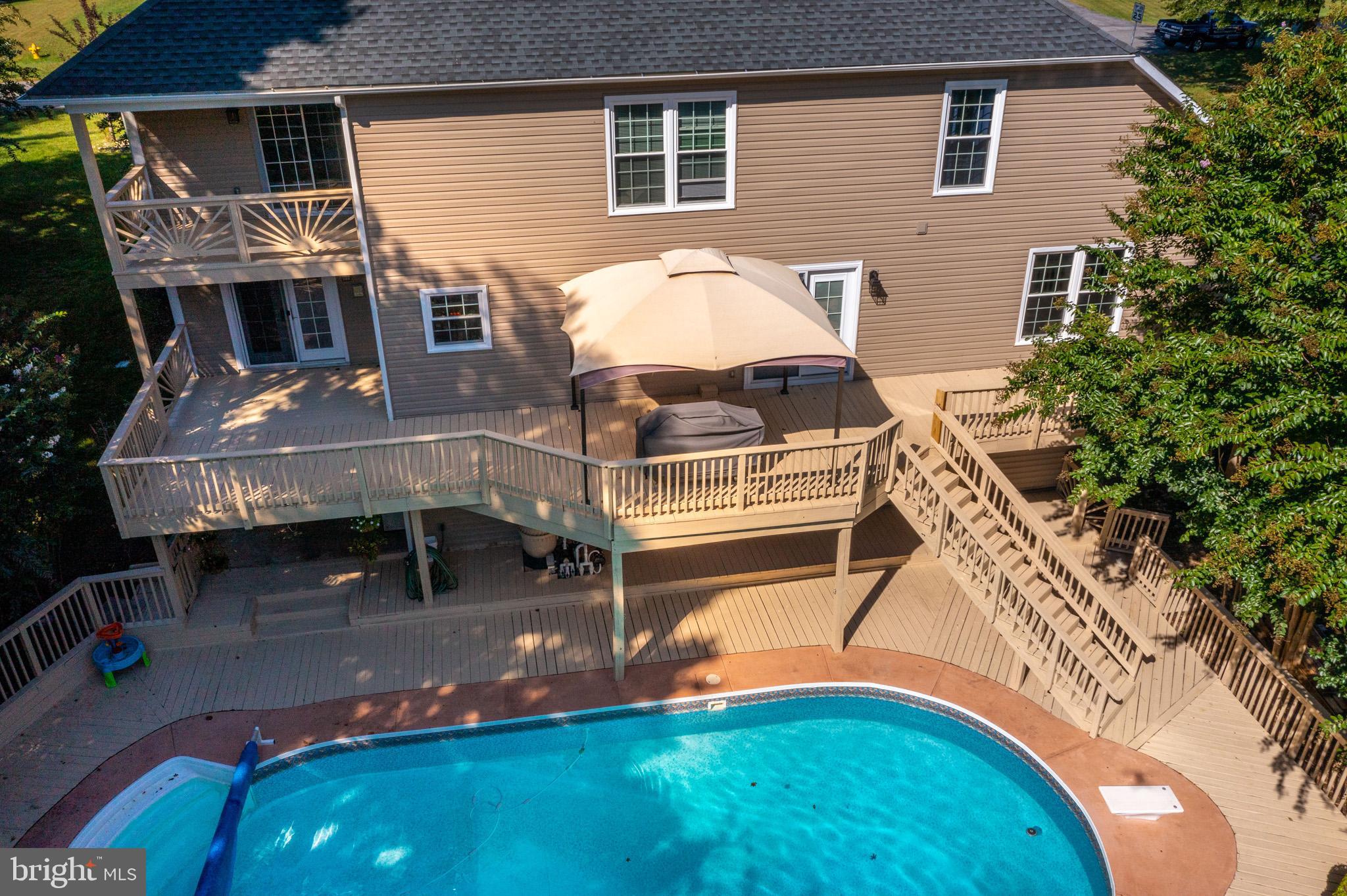 BERRY HILL MANOR - Residential