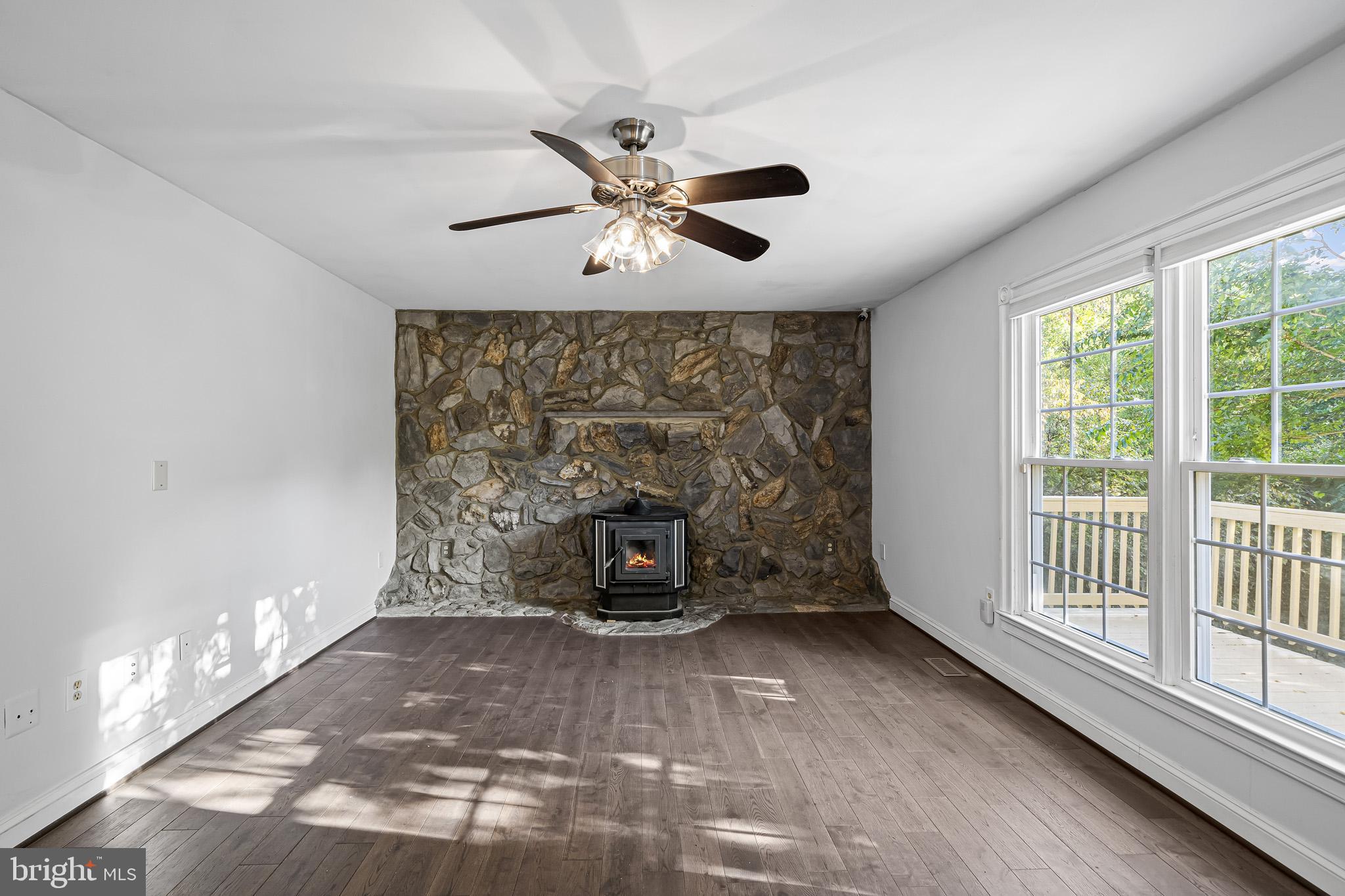 BERRY HILL MANOR - Residential