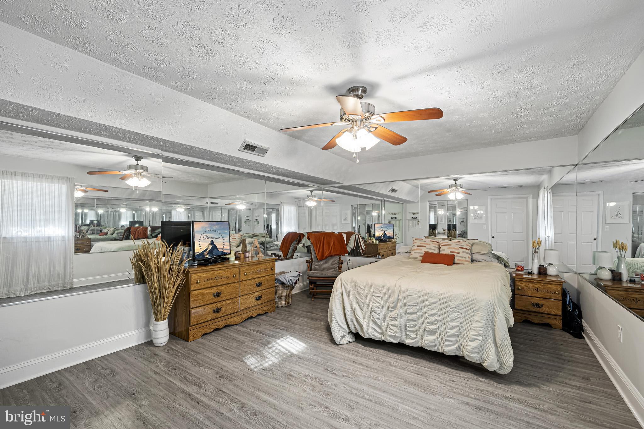 BERRY HILL MANOR - Residential