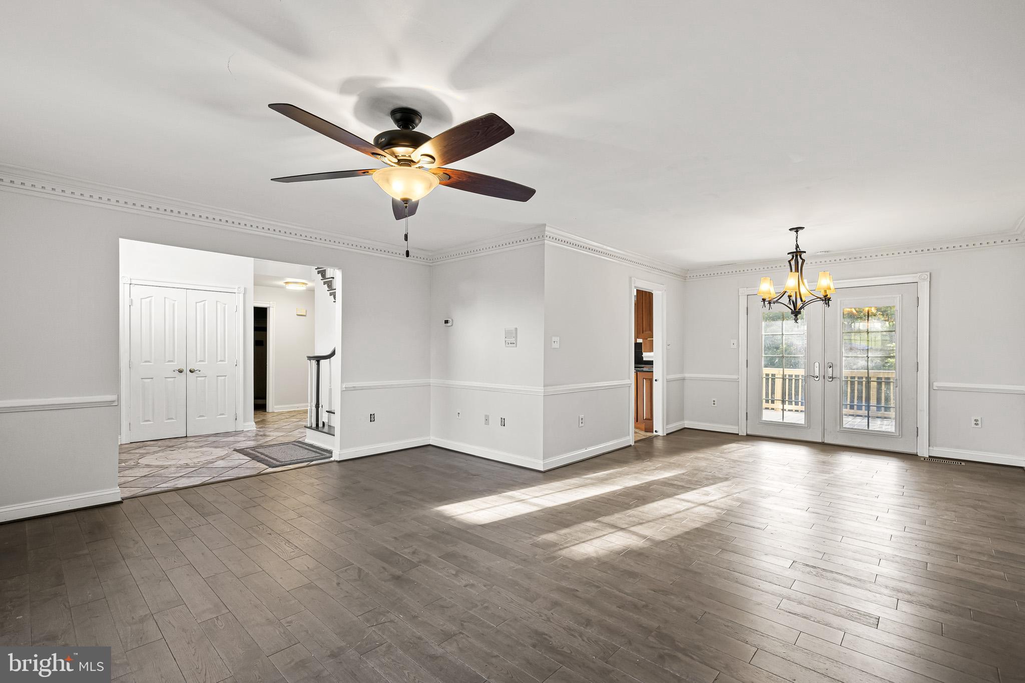 BERRY HILL MANOR - Residential