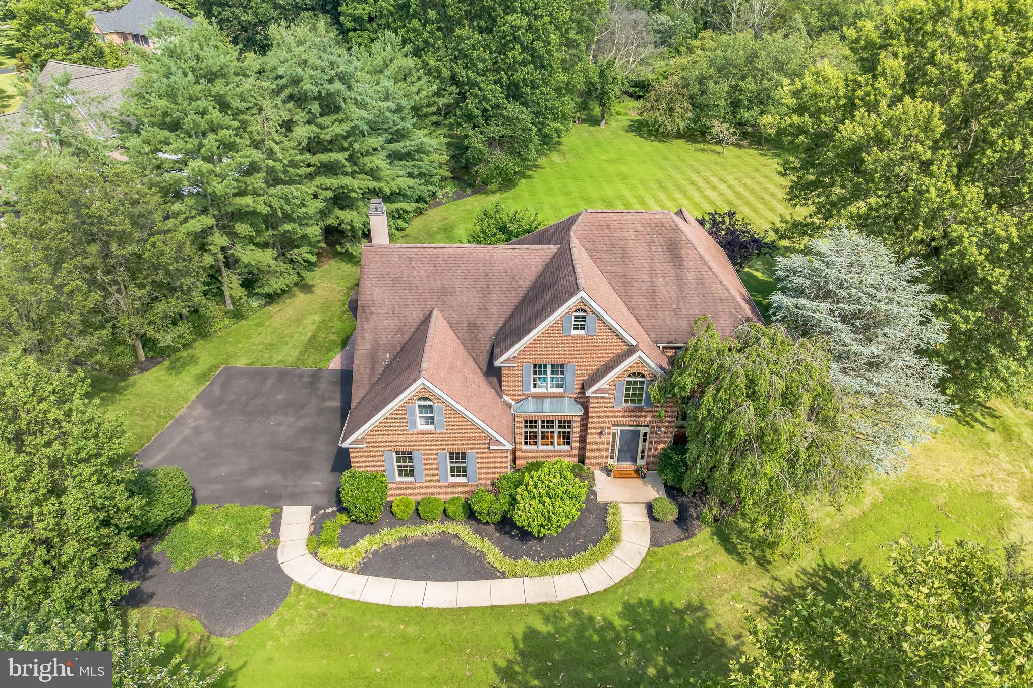 822 HIDDEN FOREST DRIVE