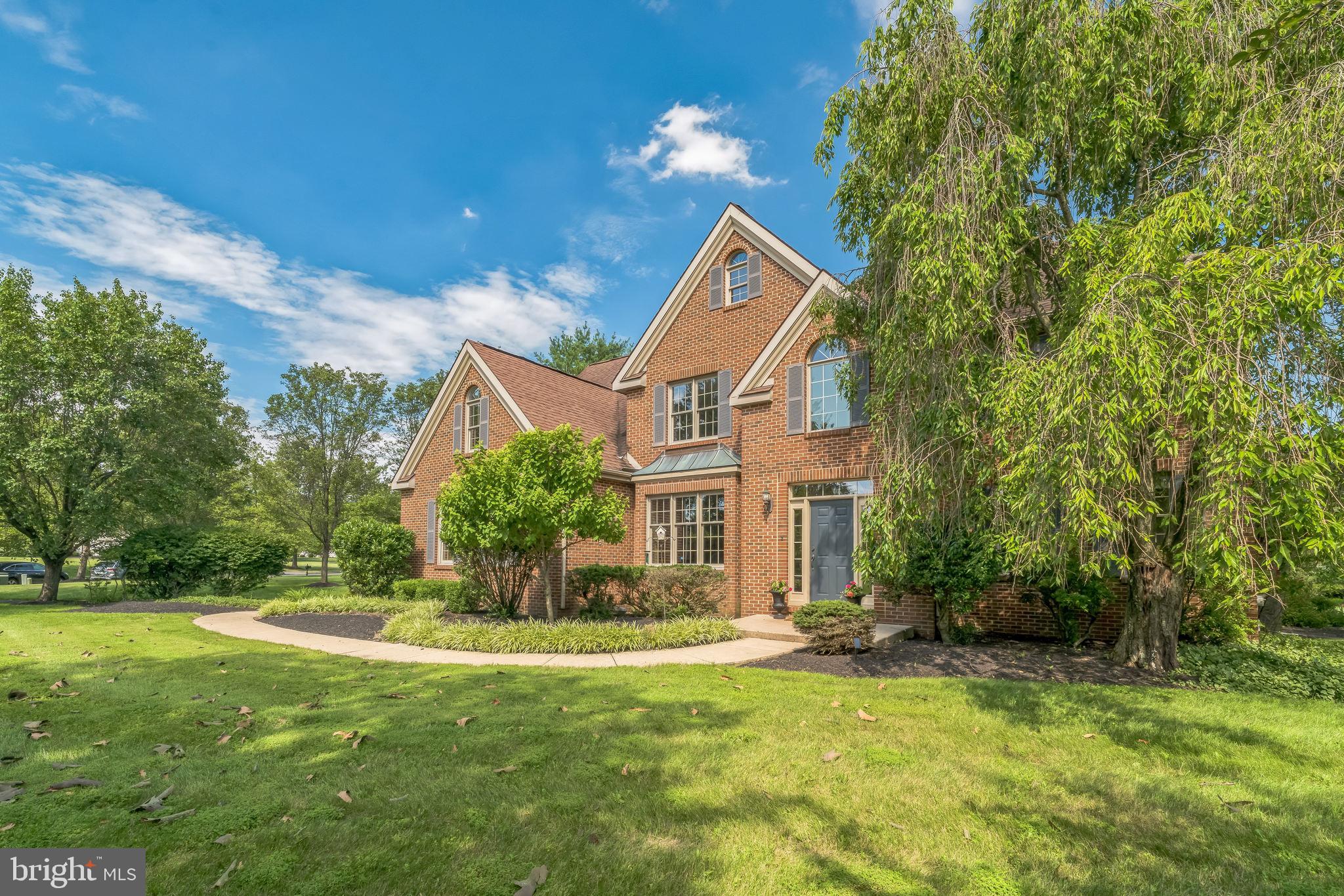 822 HIDDEN FOREST DRIVE