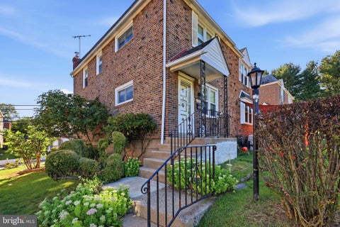 Townhouse For Sale - 807 Hampshire Road<br/> DREXEL HILL, PA 19026