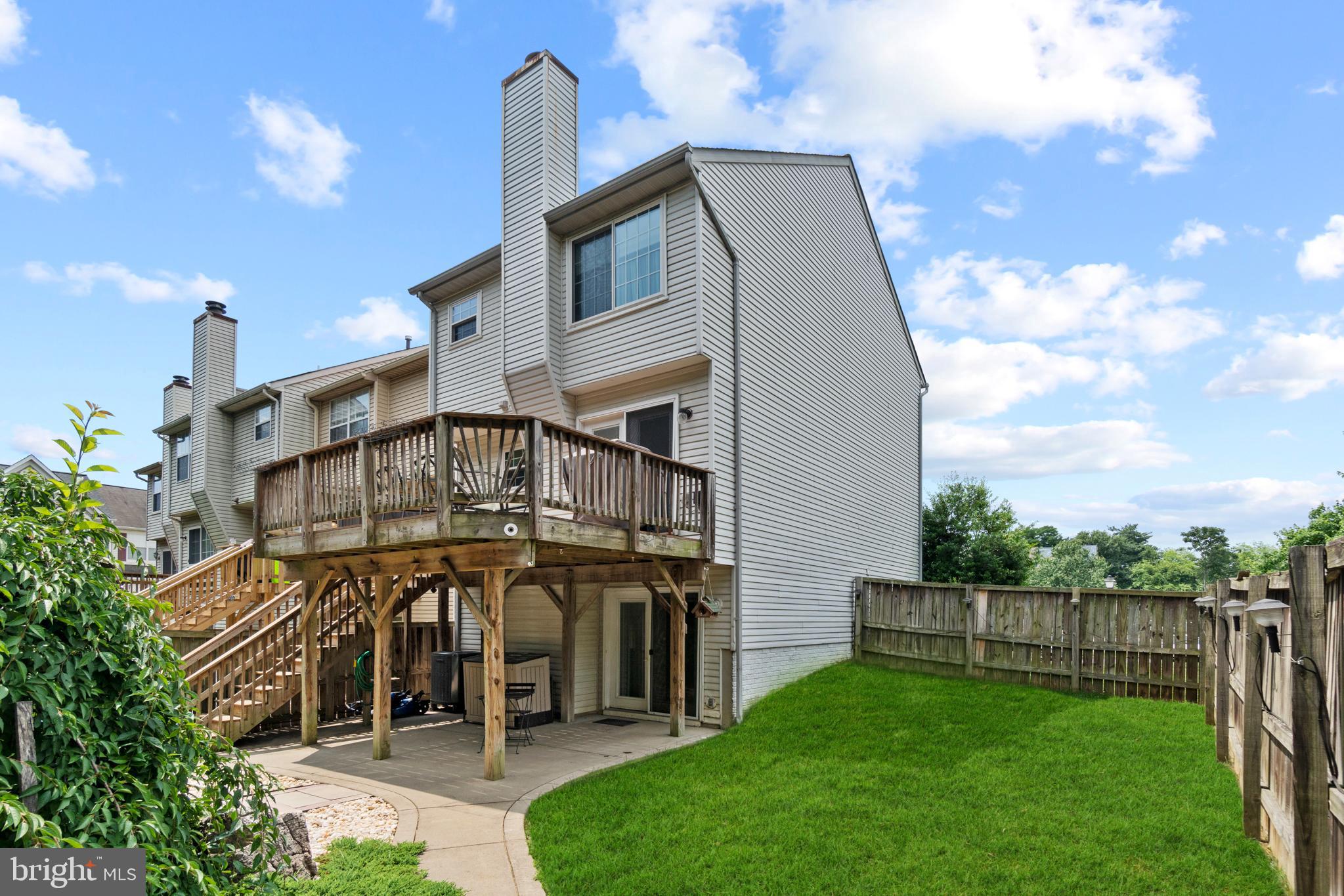 ENGLAND RUN - Residential