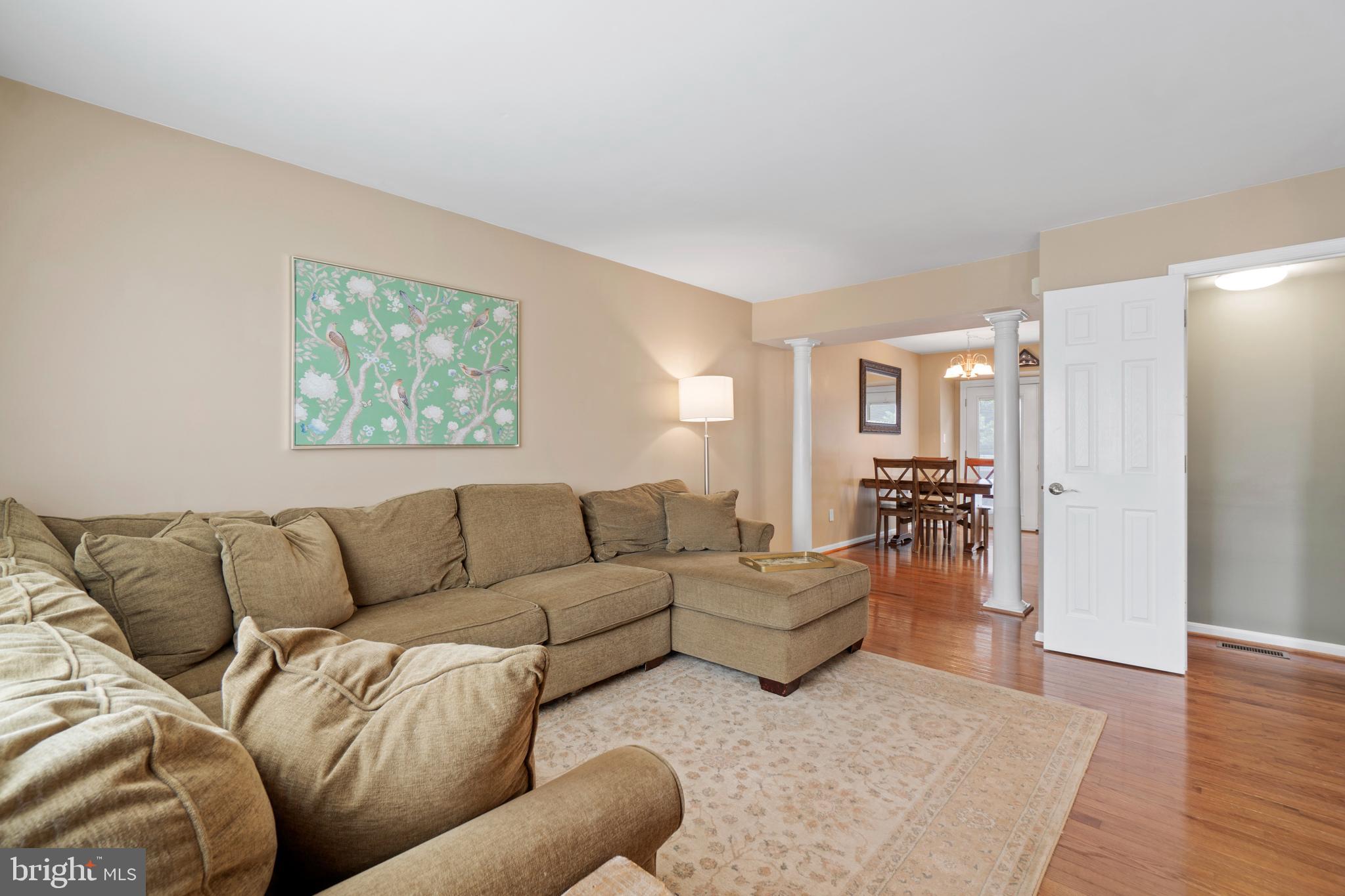 ENGLAND RUN - Residential