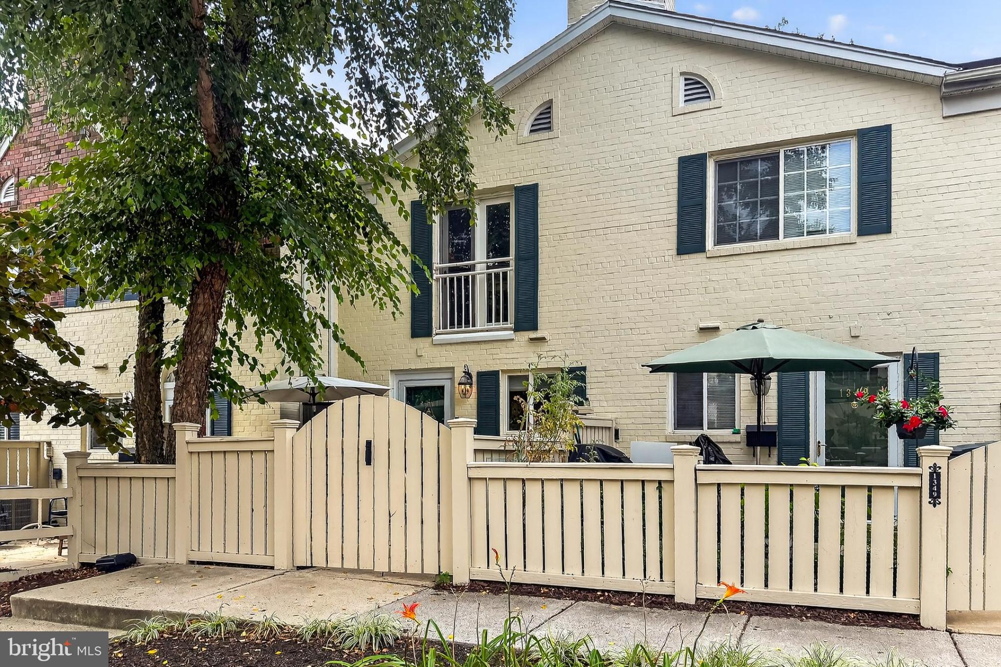 1351 N VAN DORN STREET