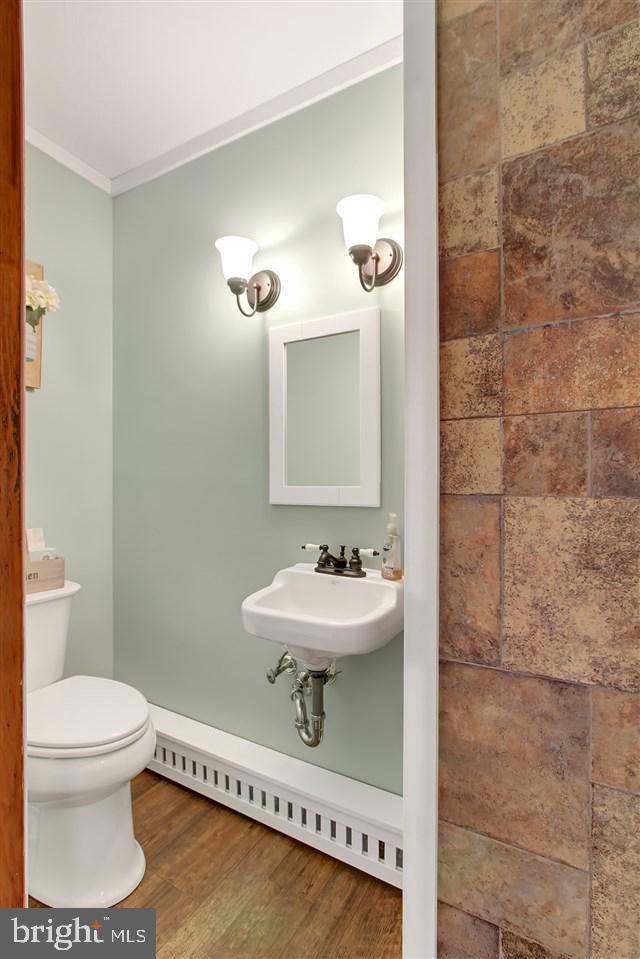 TWIN OAKS - Residential