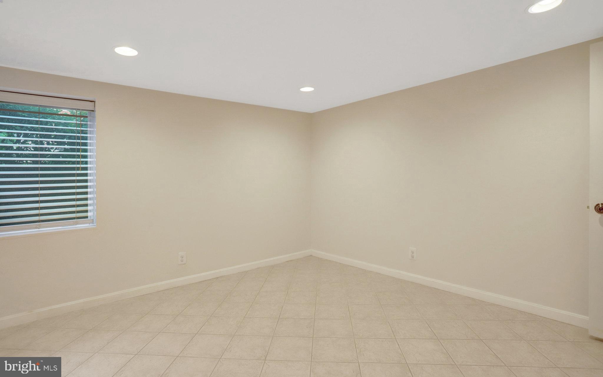 FAIRLINGTON VILLAGES - Residential Lease