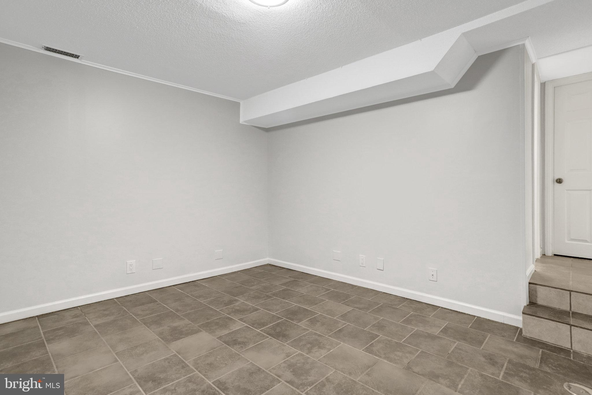 FAIRLINGTON VILLAGES - Residential Lease