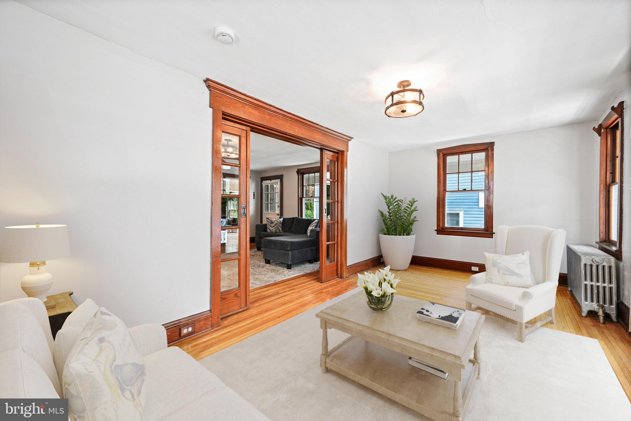 33 S 11TH STREET