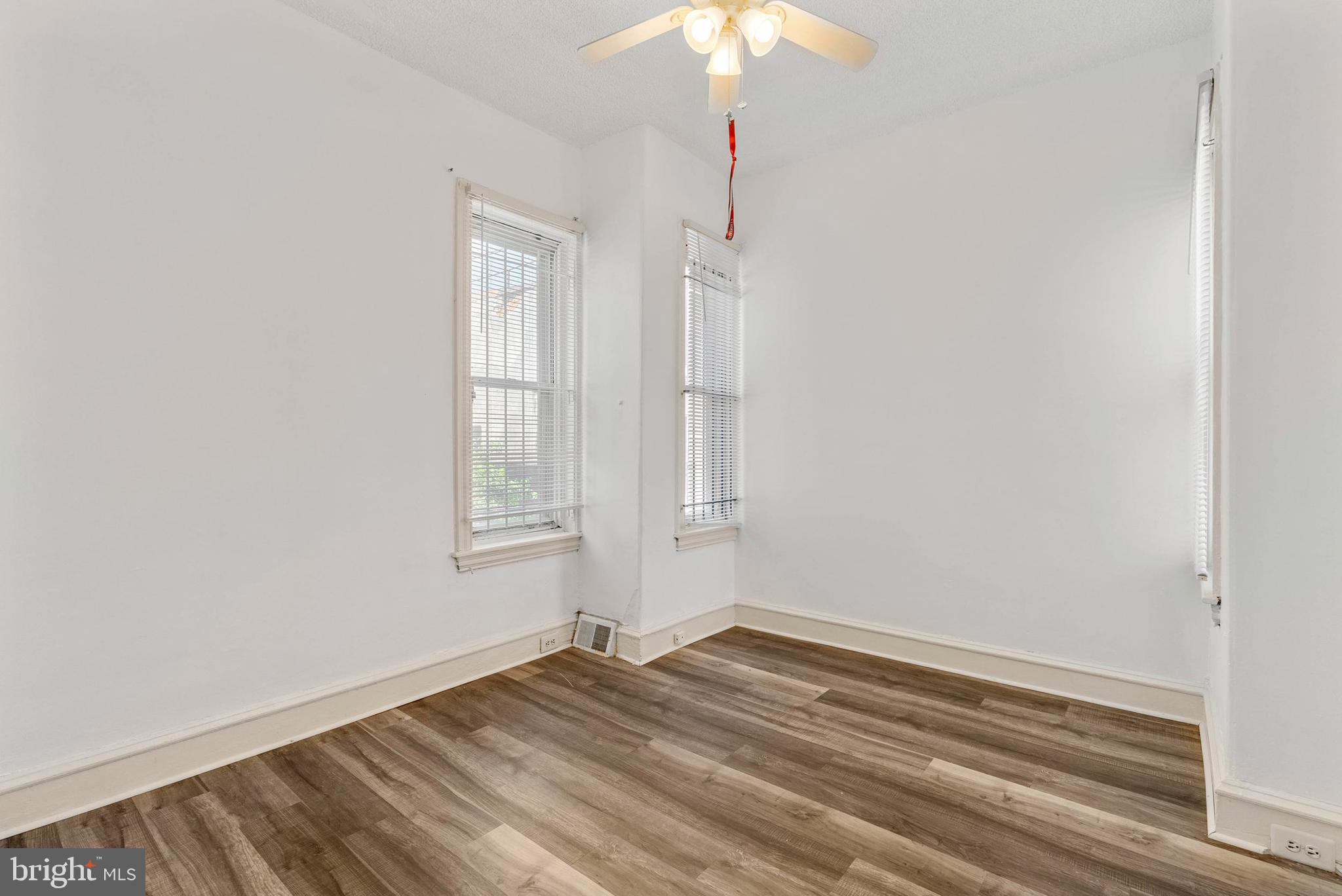 TEMPLE UNIVERSITY - Residential Lease