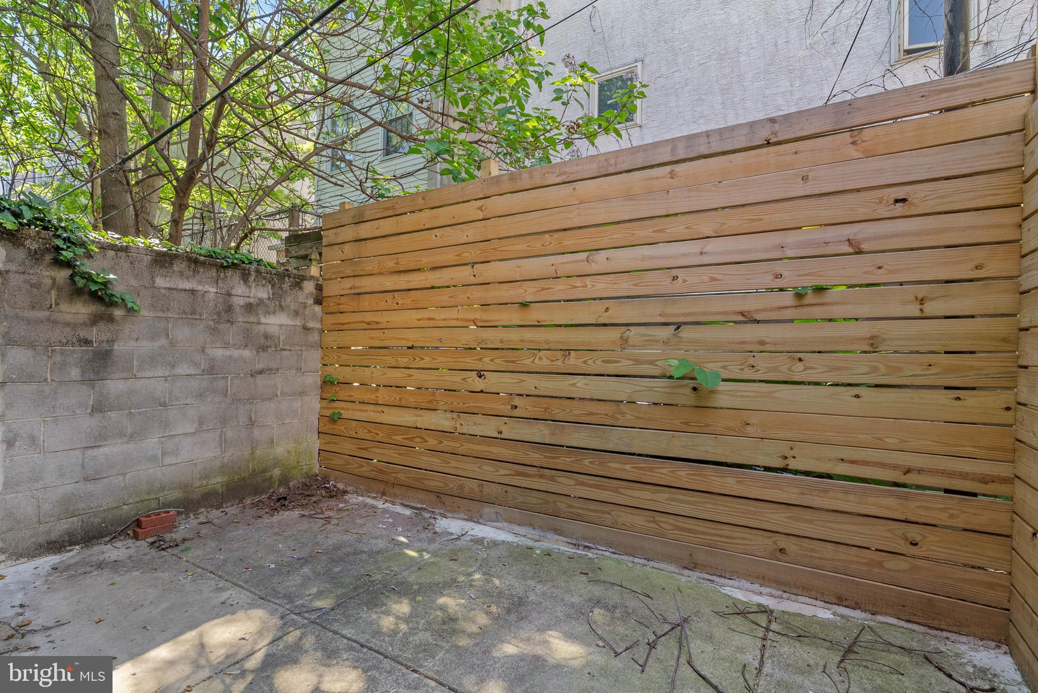 TEMPLE UNIVERSITY - Residential Lease