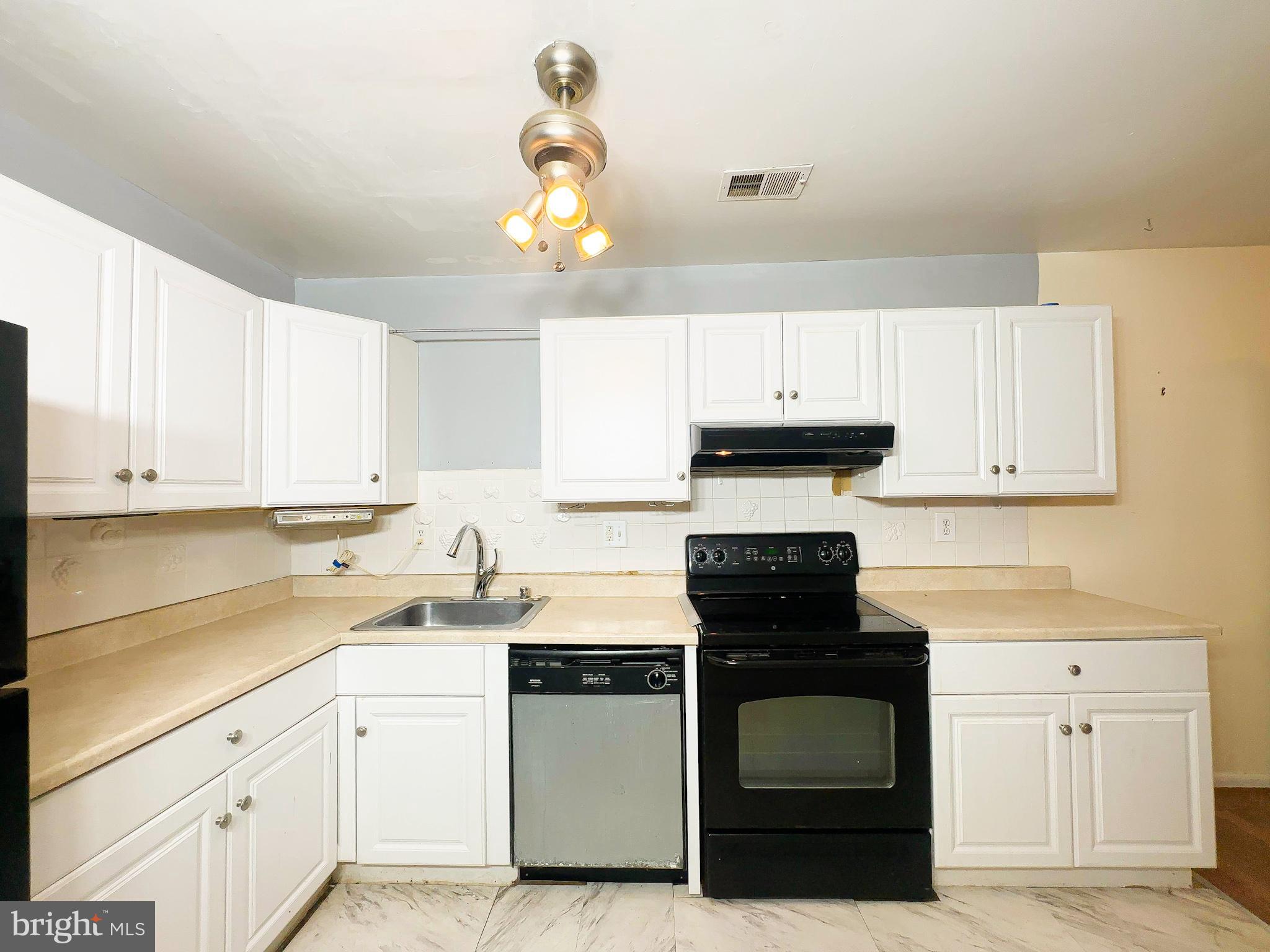 CINNAMON RIDGE CONDO - Residential