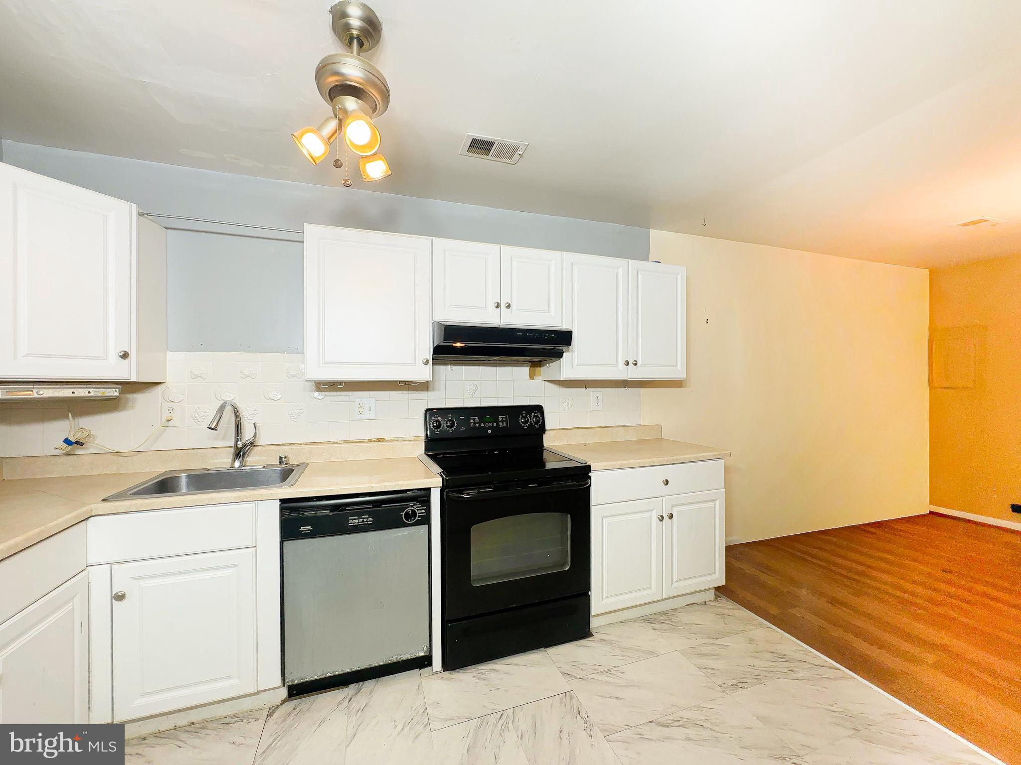 CINNAMON RIDGE CONDO - Residential