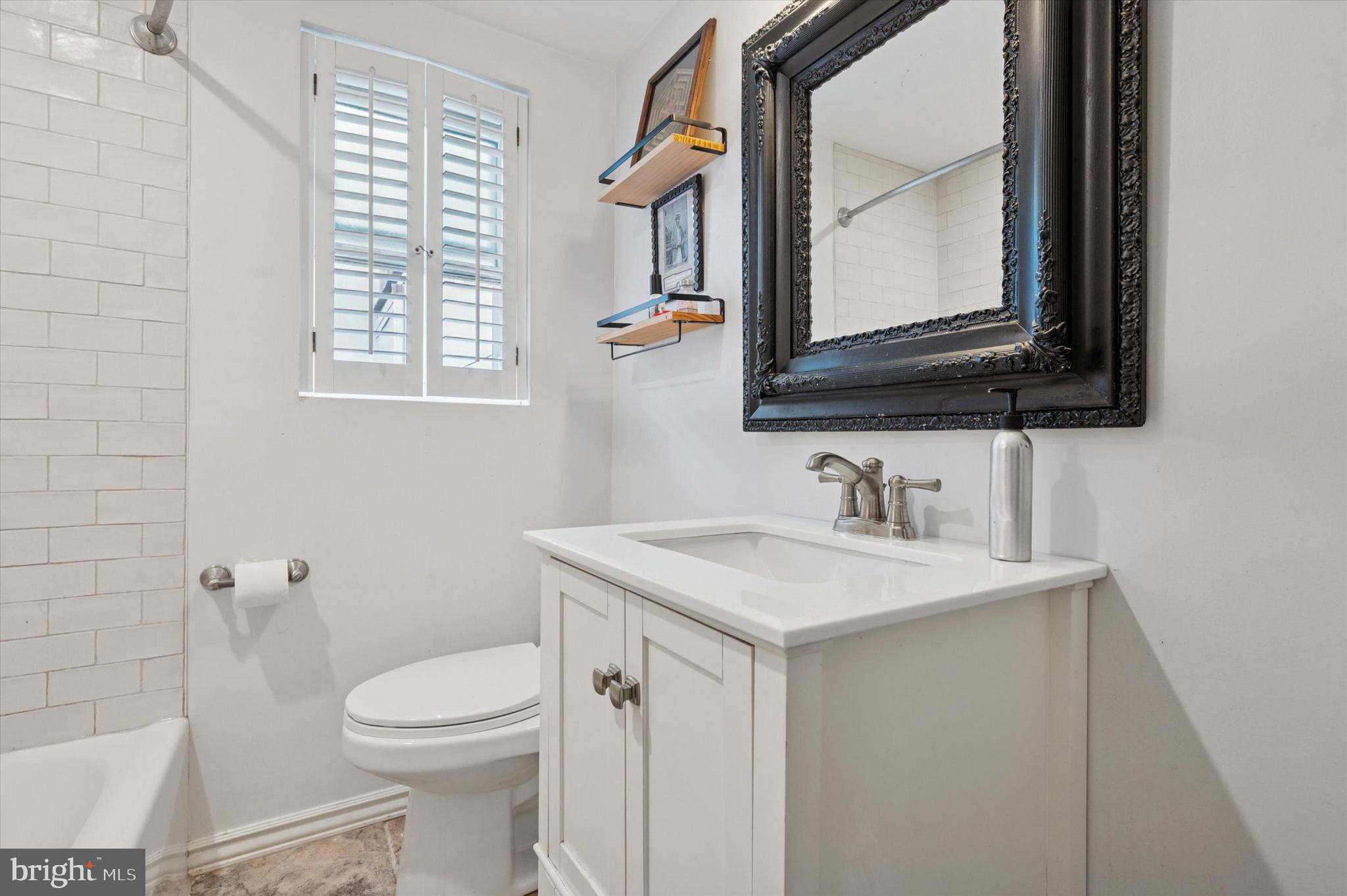 PASSYUNK SQUARE - Residential Lease