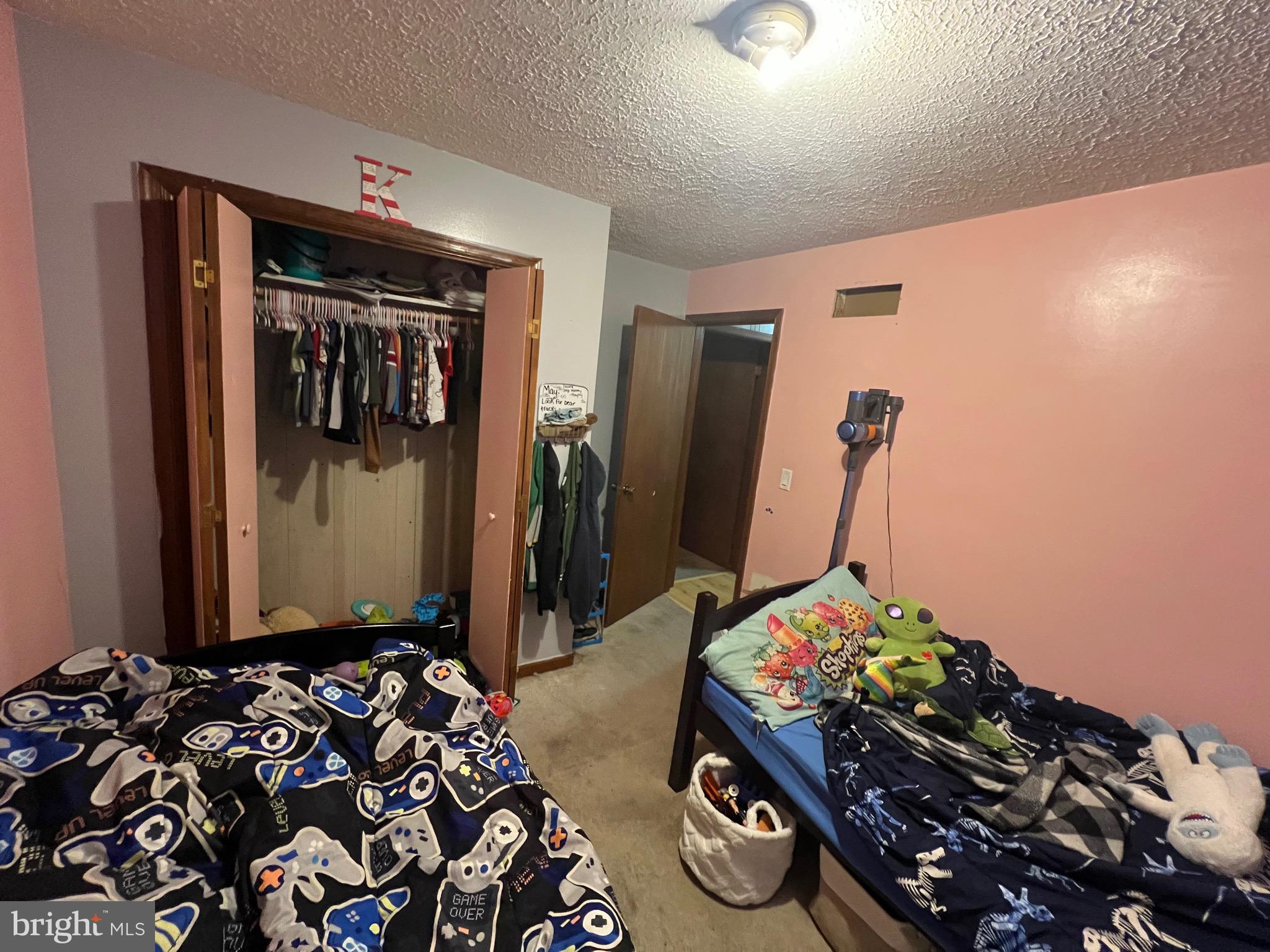 OAK COVE - Residential