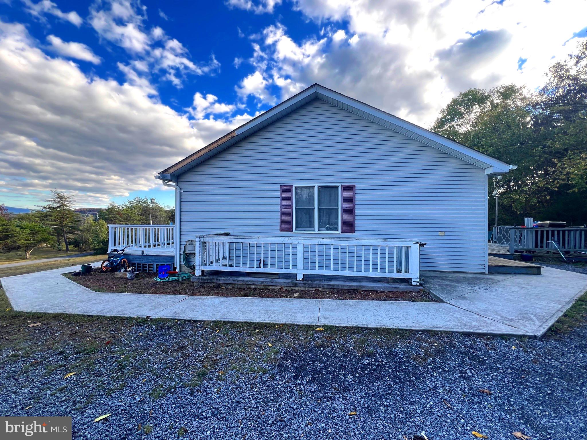 OAK COVE - Residential