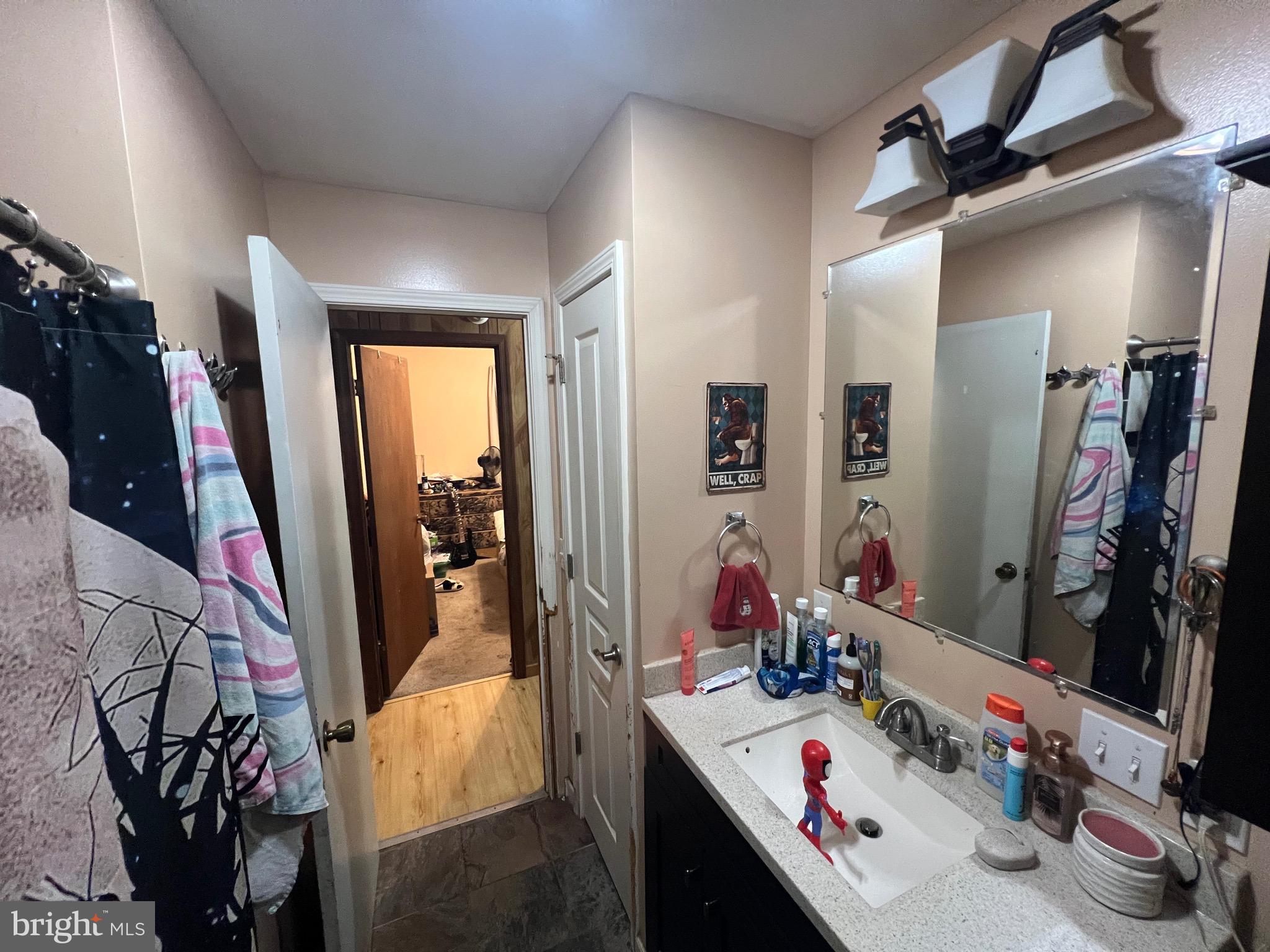 OAK COVE - Residential