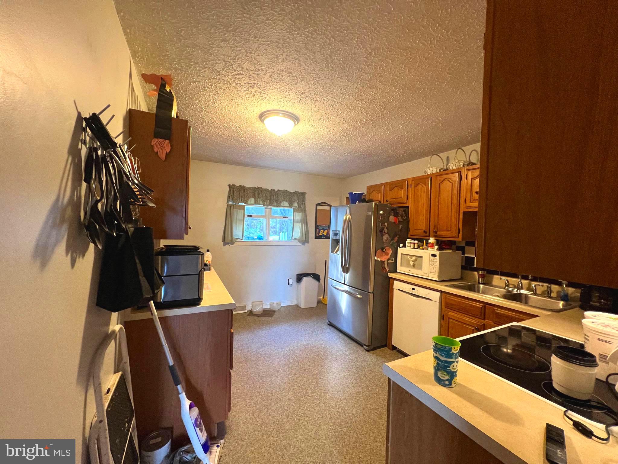 OAK COVE - Residential