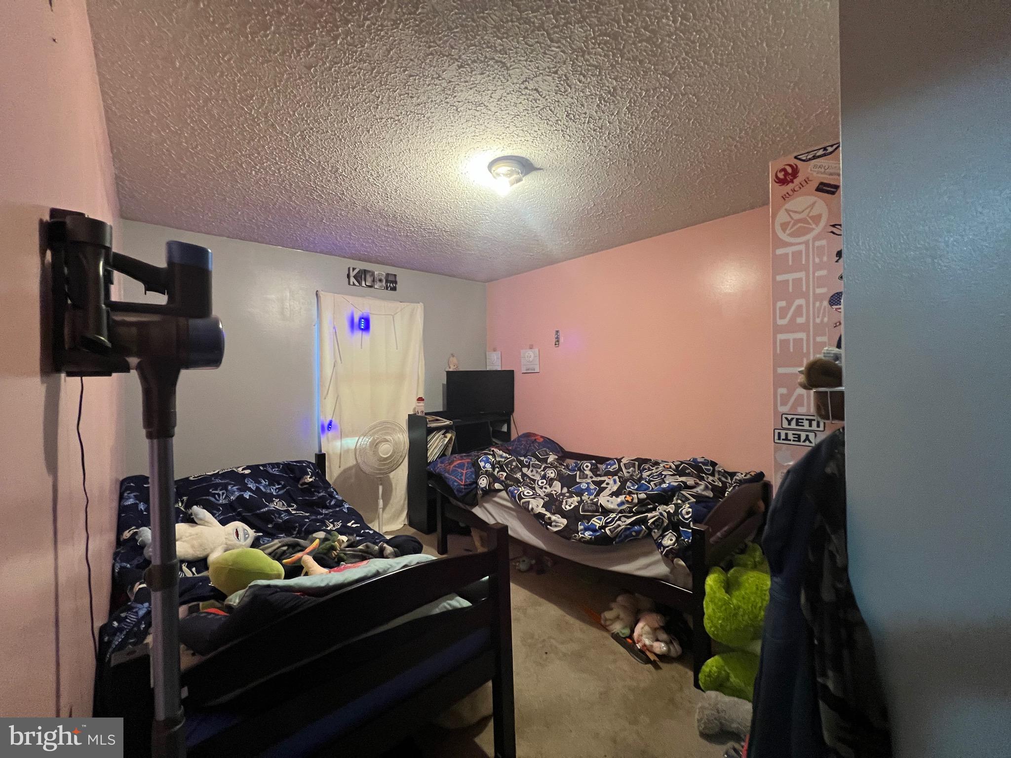 OAK COVE - Residential