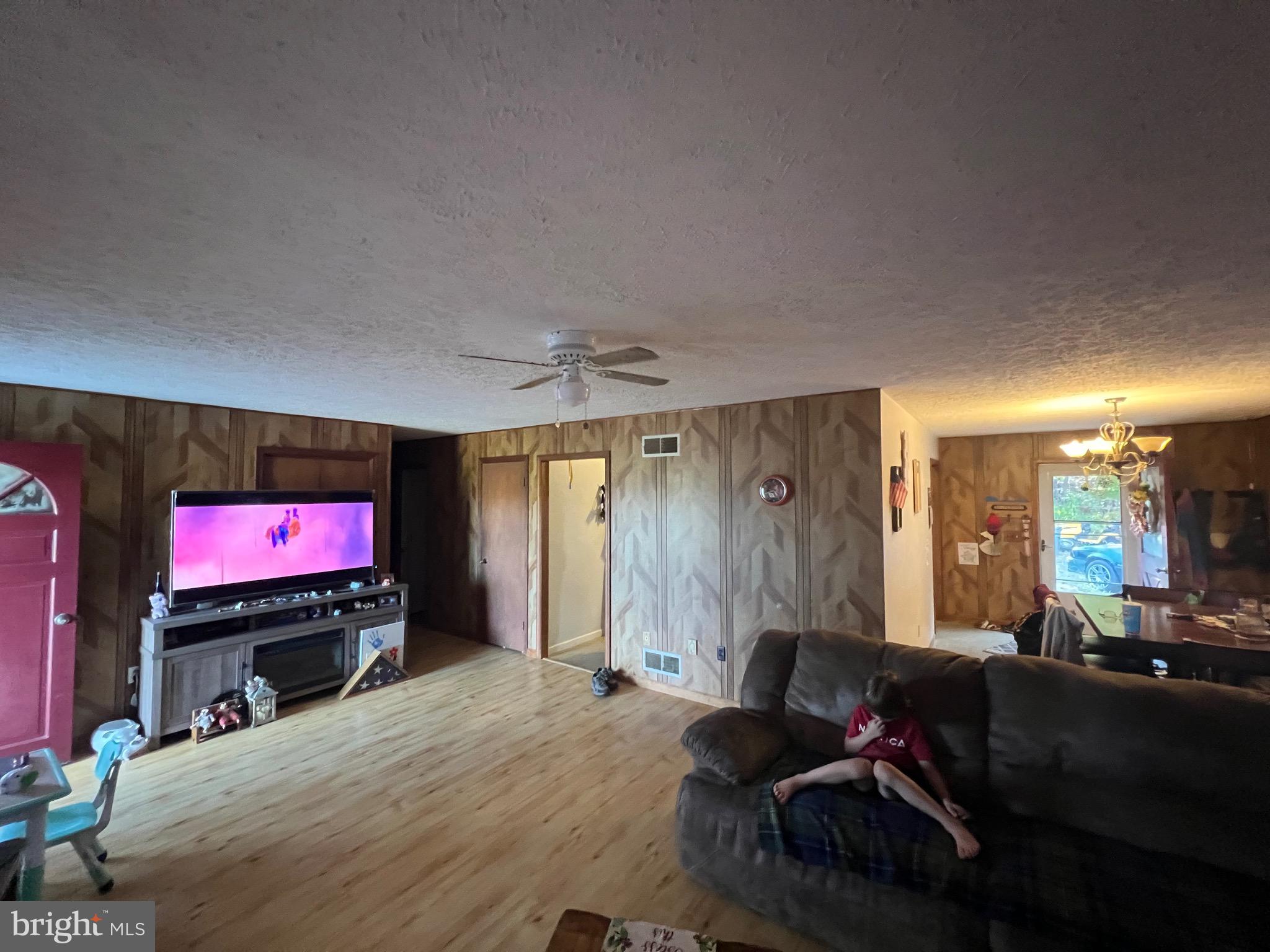 OAK COVE - Residential