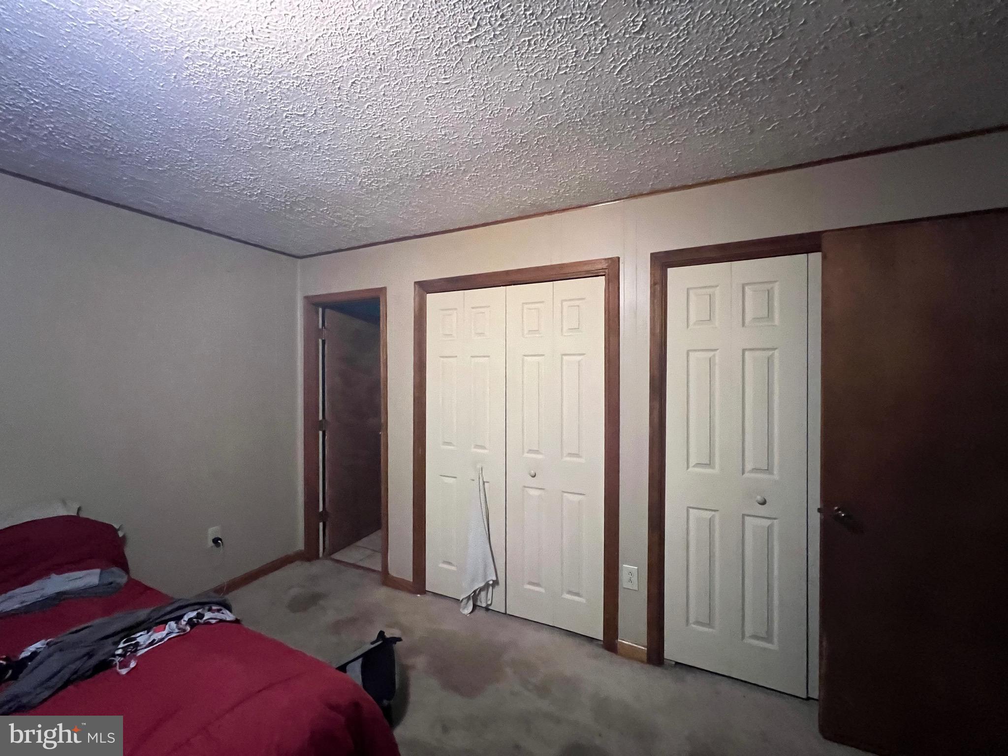 OAK COVE - Residential