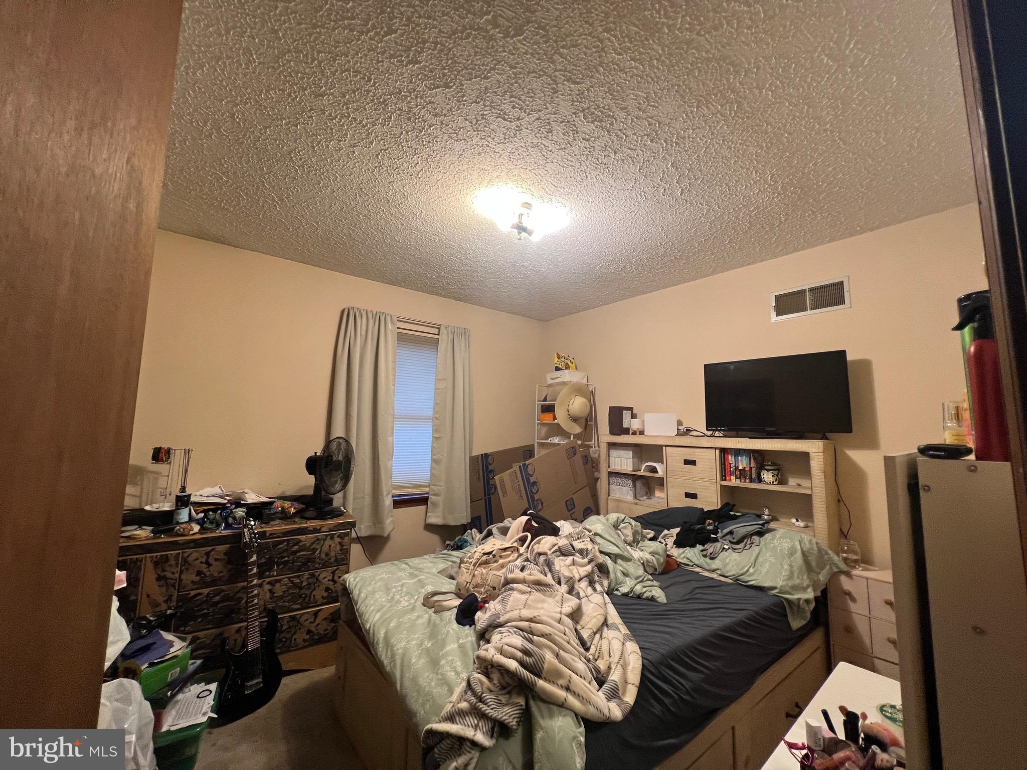 OAK COVE - Residential