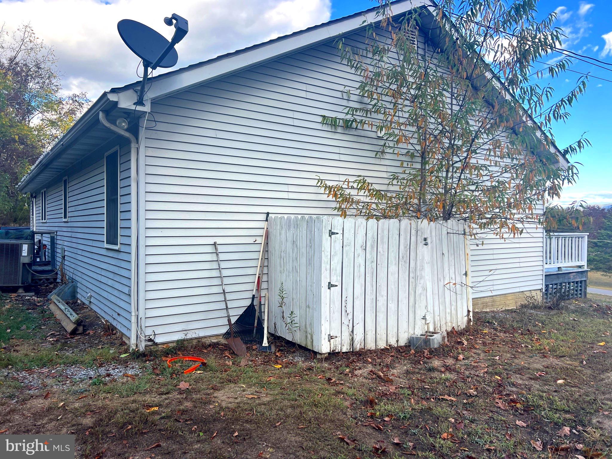 276 CARDINAL CIRCLE