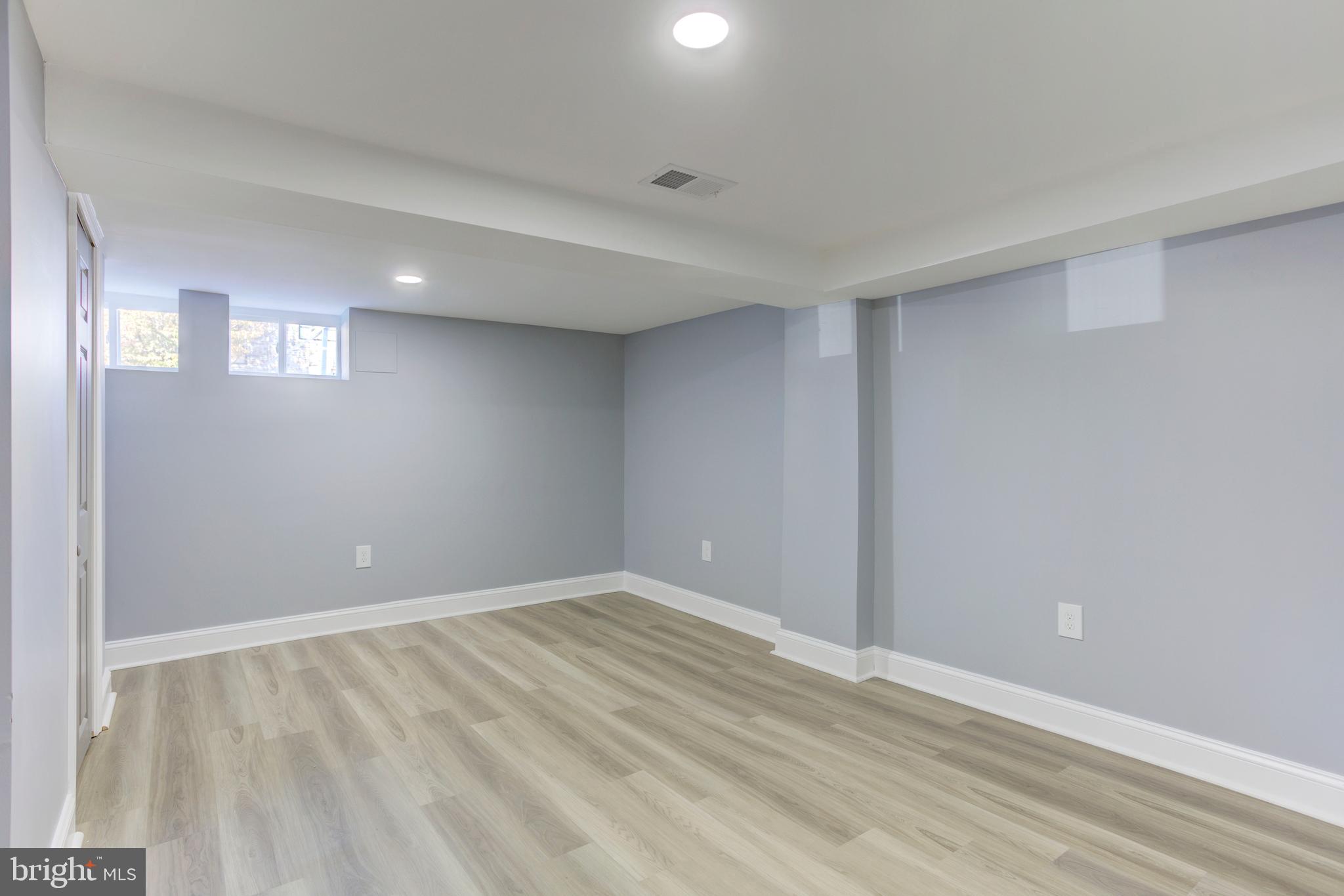 BROOKLYN - Residential