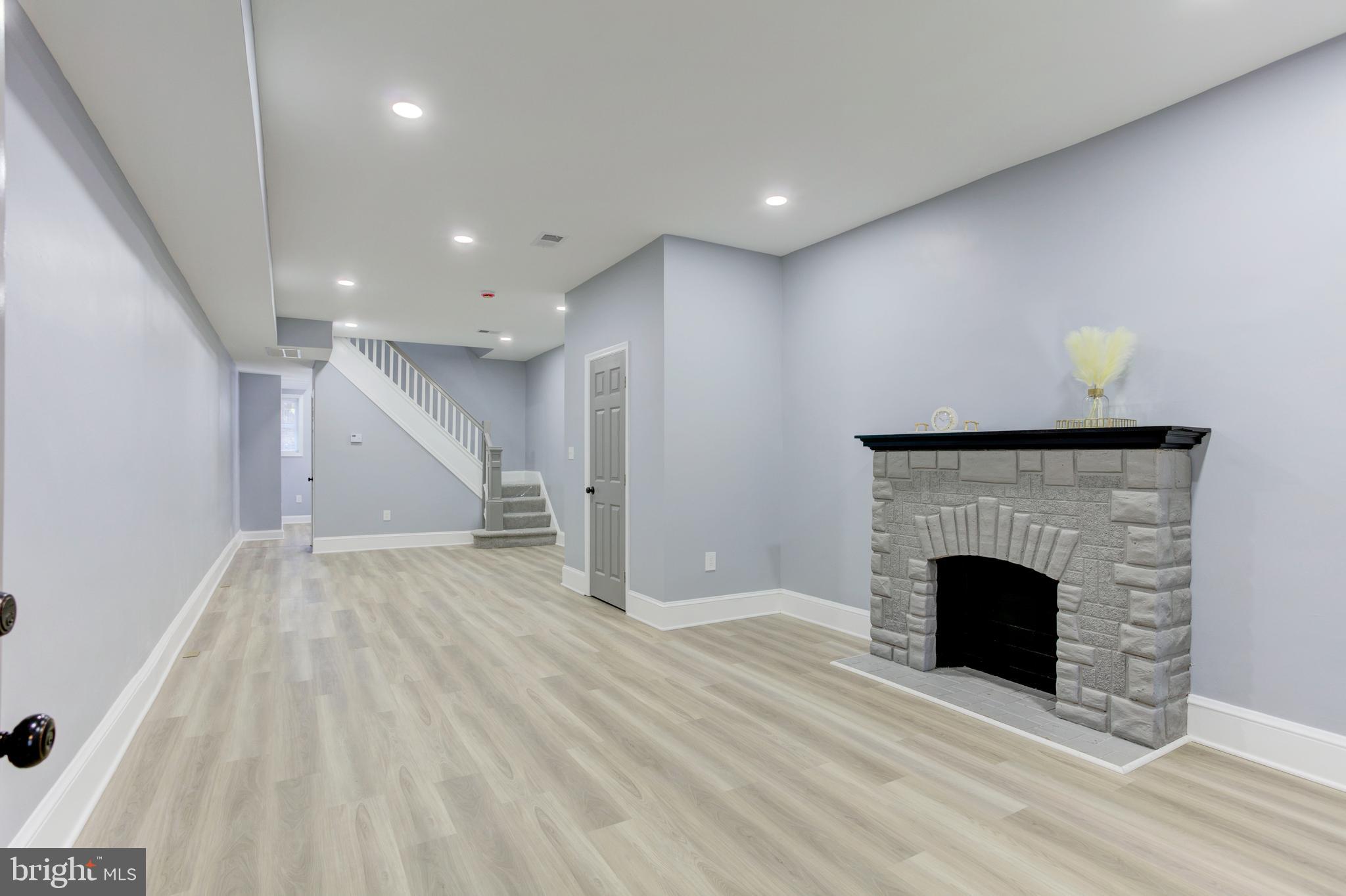 BROOKLYN - Residential