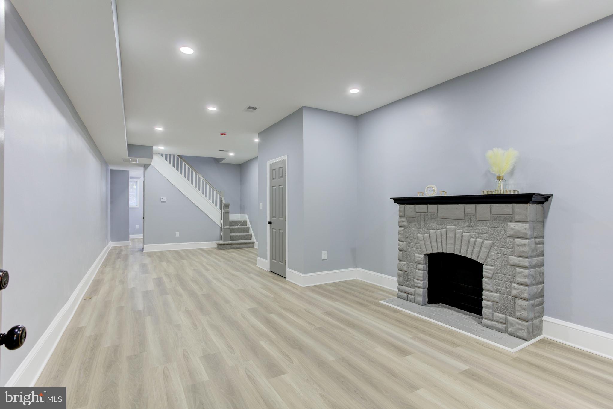 BROOKLYN - Residential