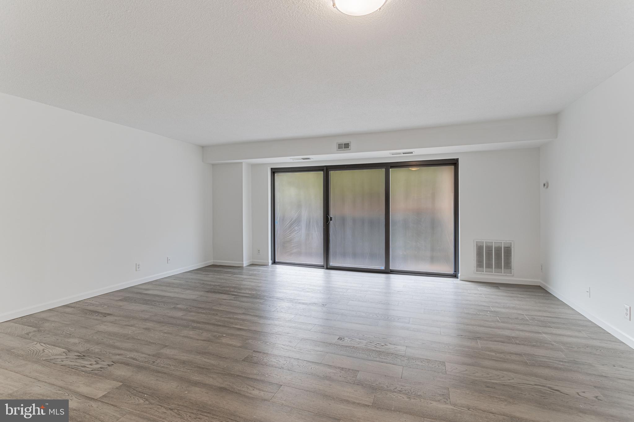 WATERGATE AT LANDMARK - Residential Lease