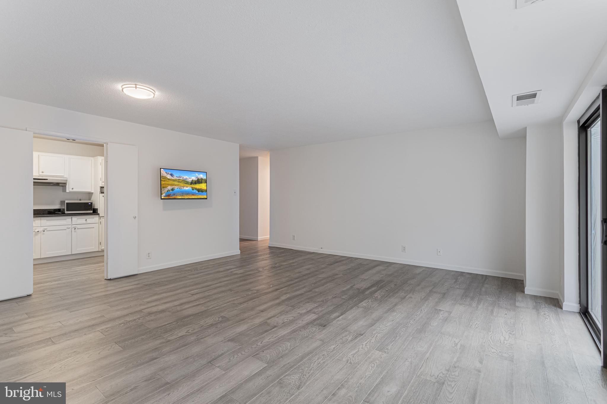 WATERGATE AT LANDMARK - Residential Lease