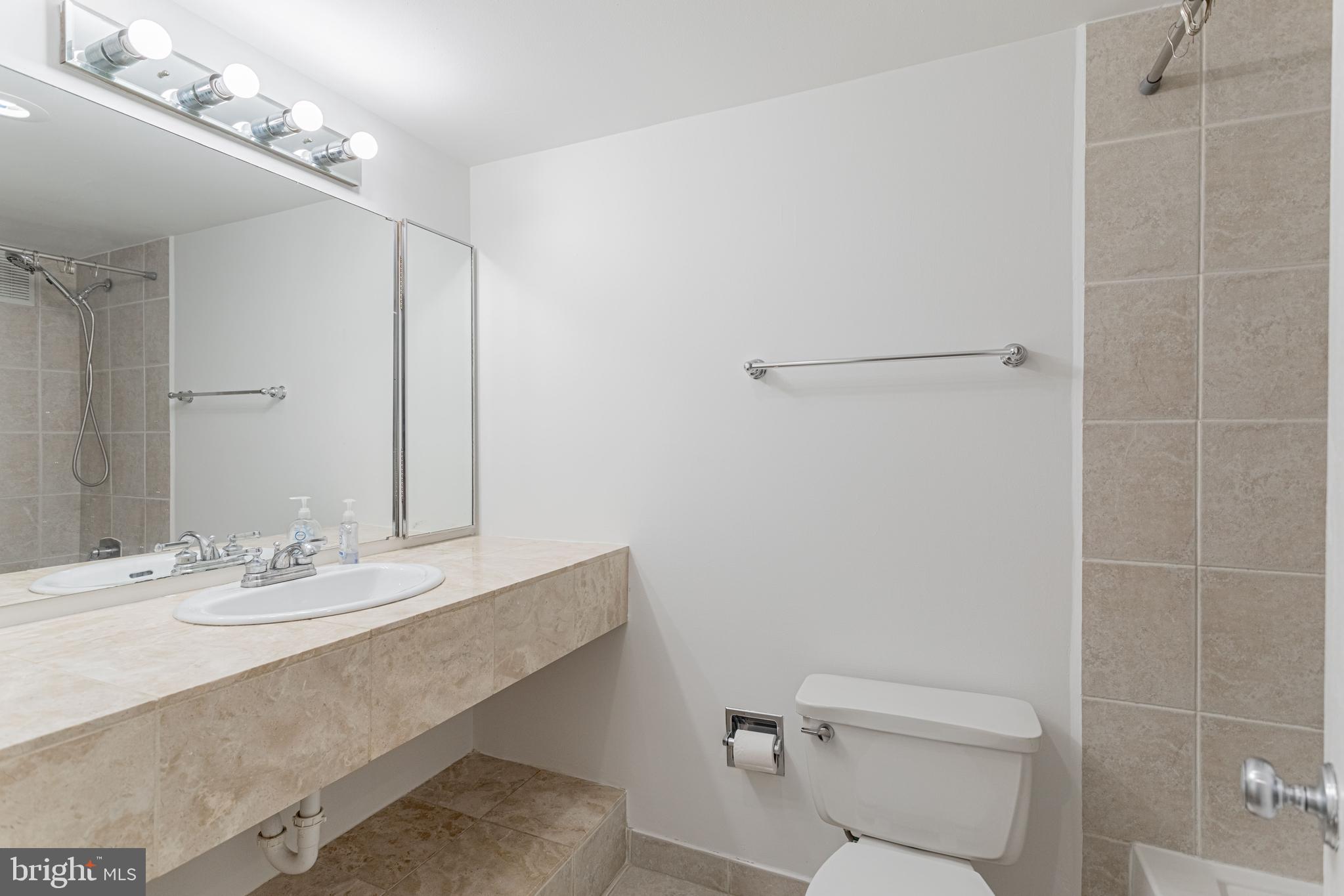 WATERGATE AT LANDMARK - Residential Lease