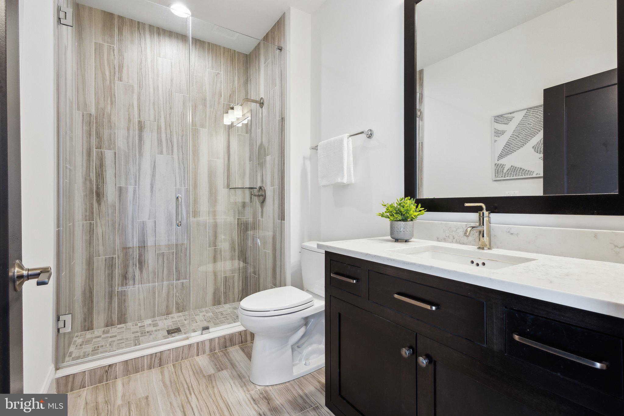 ONE LOUDOUN - Residential