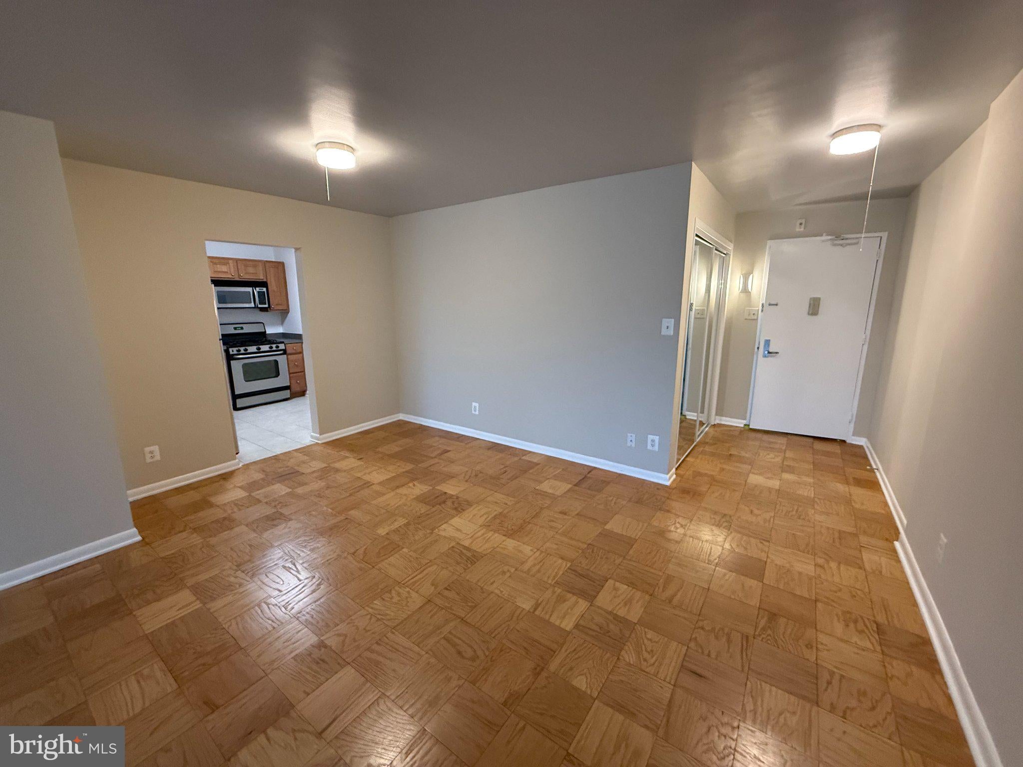 5101 RIVER ROAD 712
