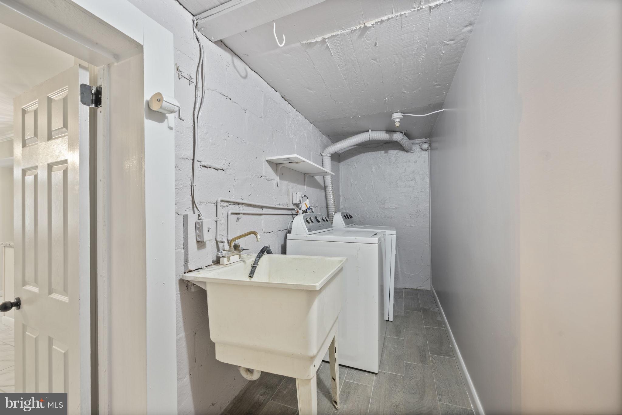 OVERLEA - Residential