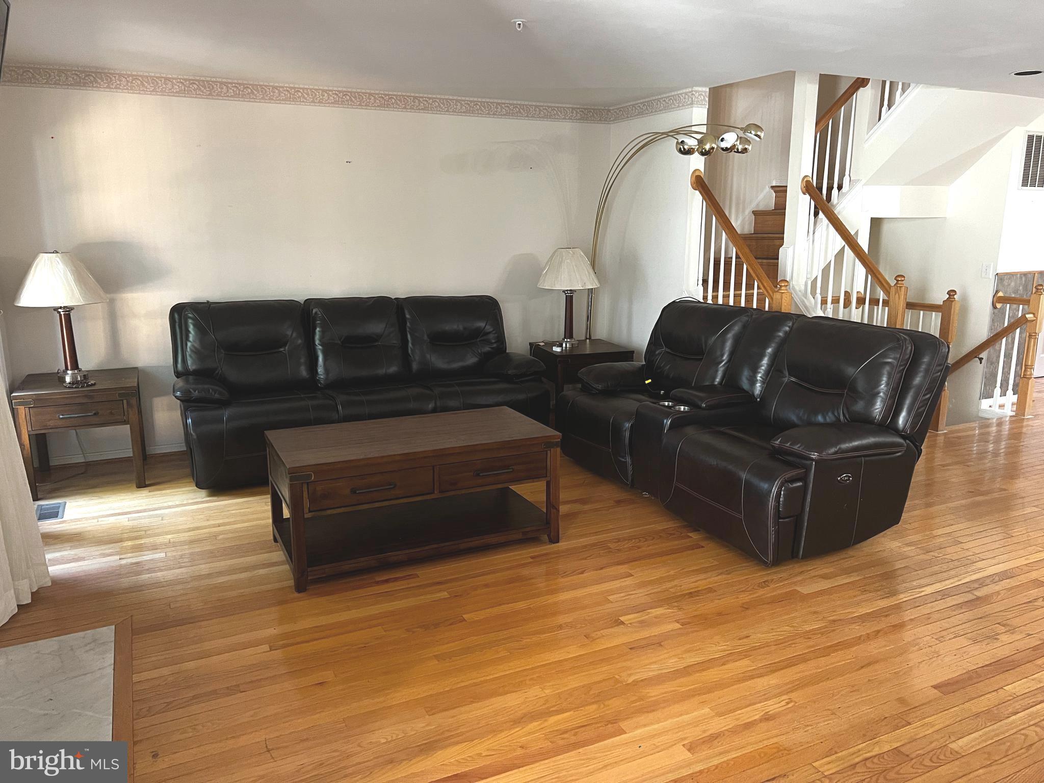 OWINGS MILLS - Residential