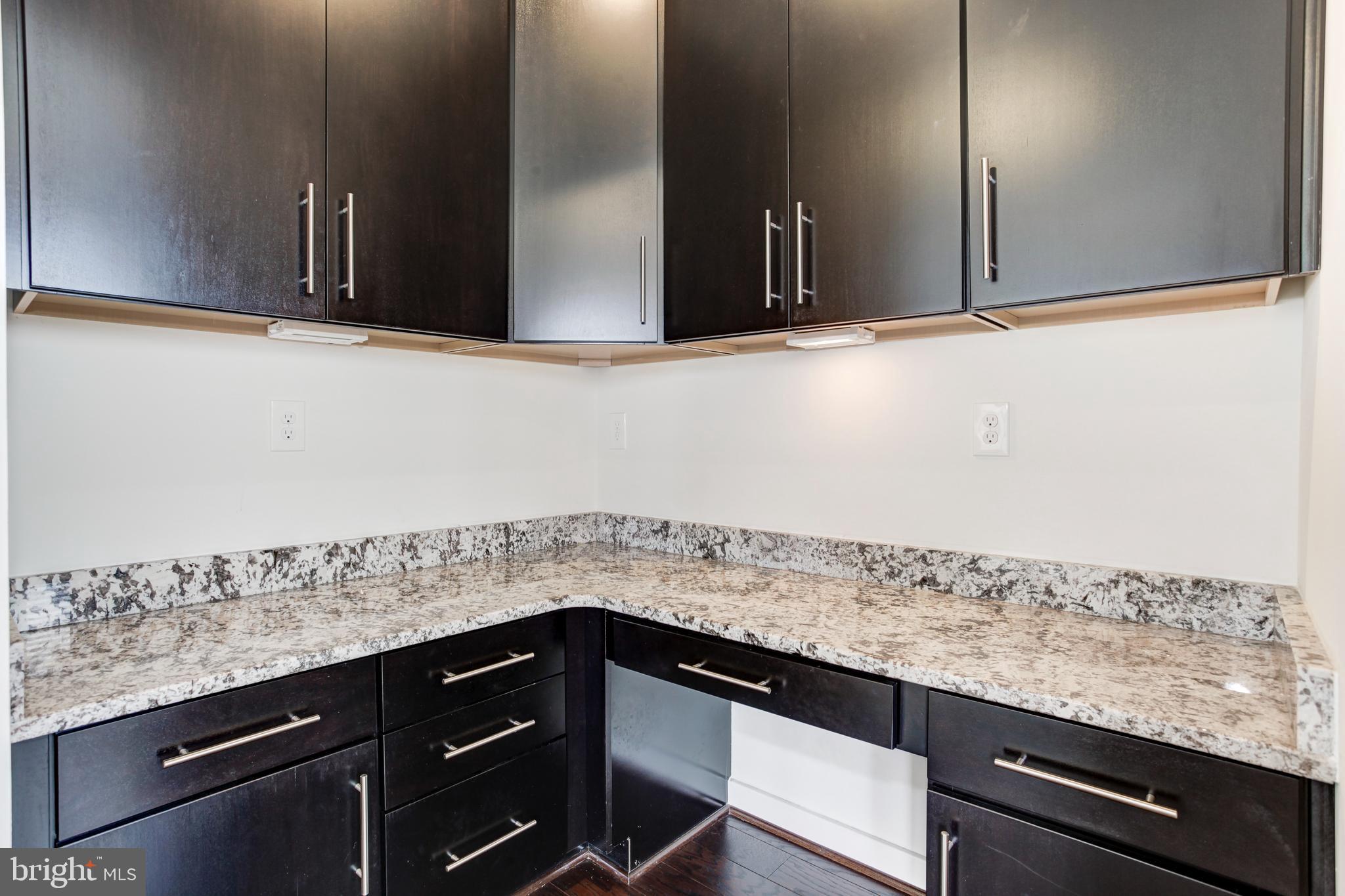 RIVER CREST - Residential Lease