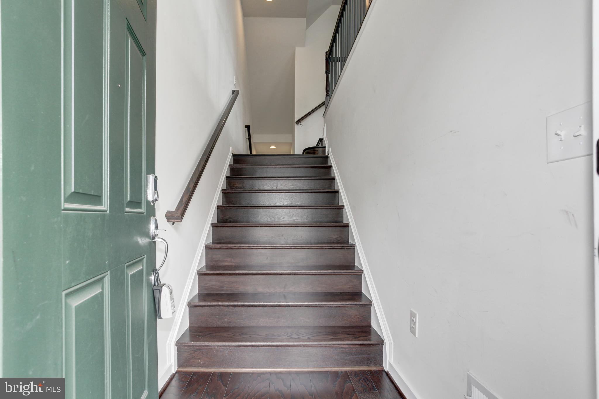 RIVER CREST - Residential Lease