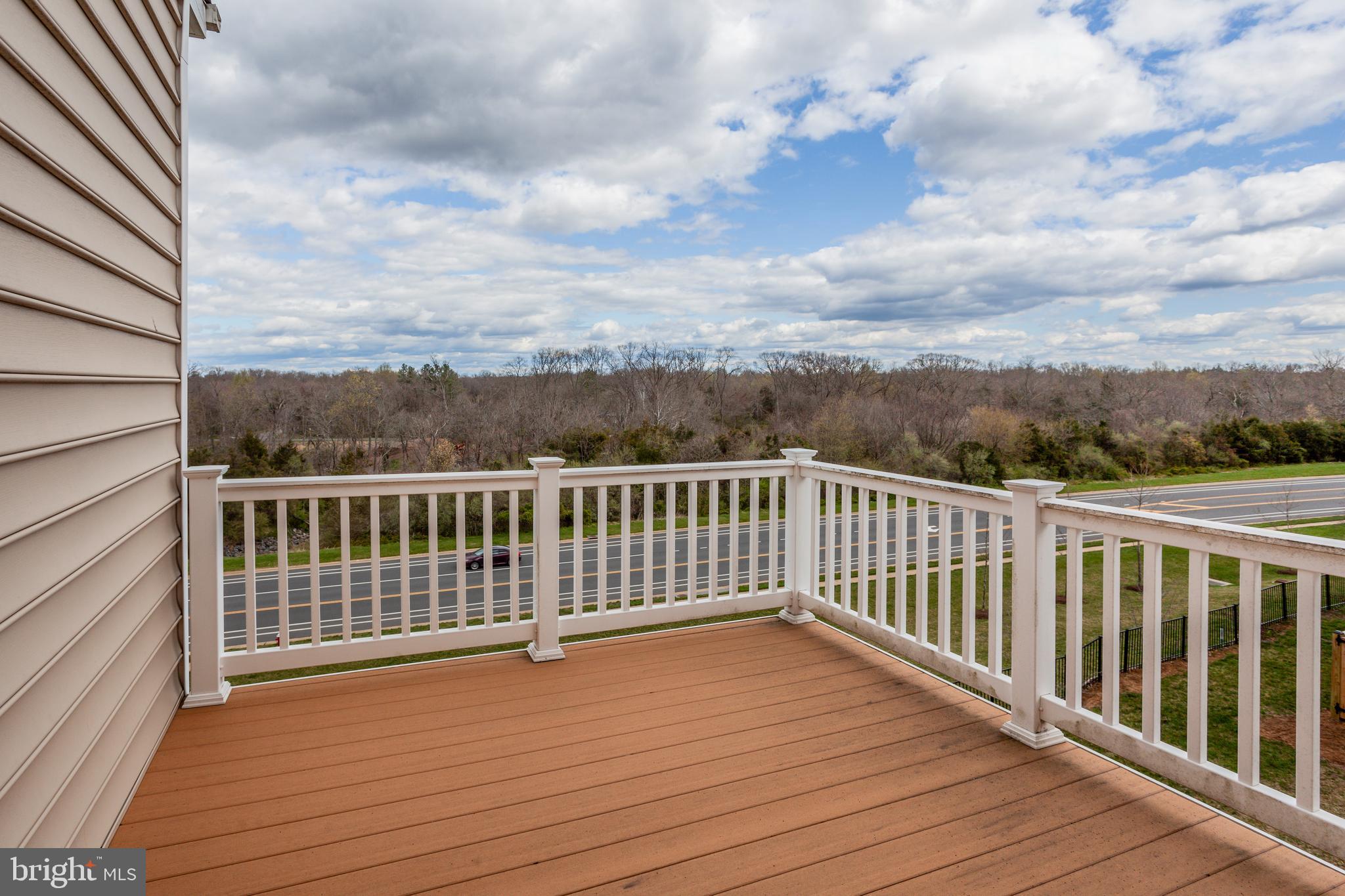 RIVER CREST - Residential Lease