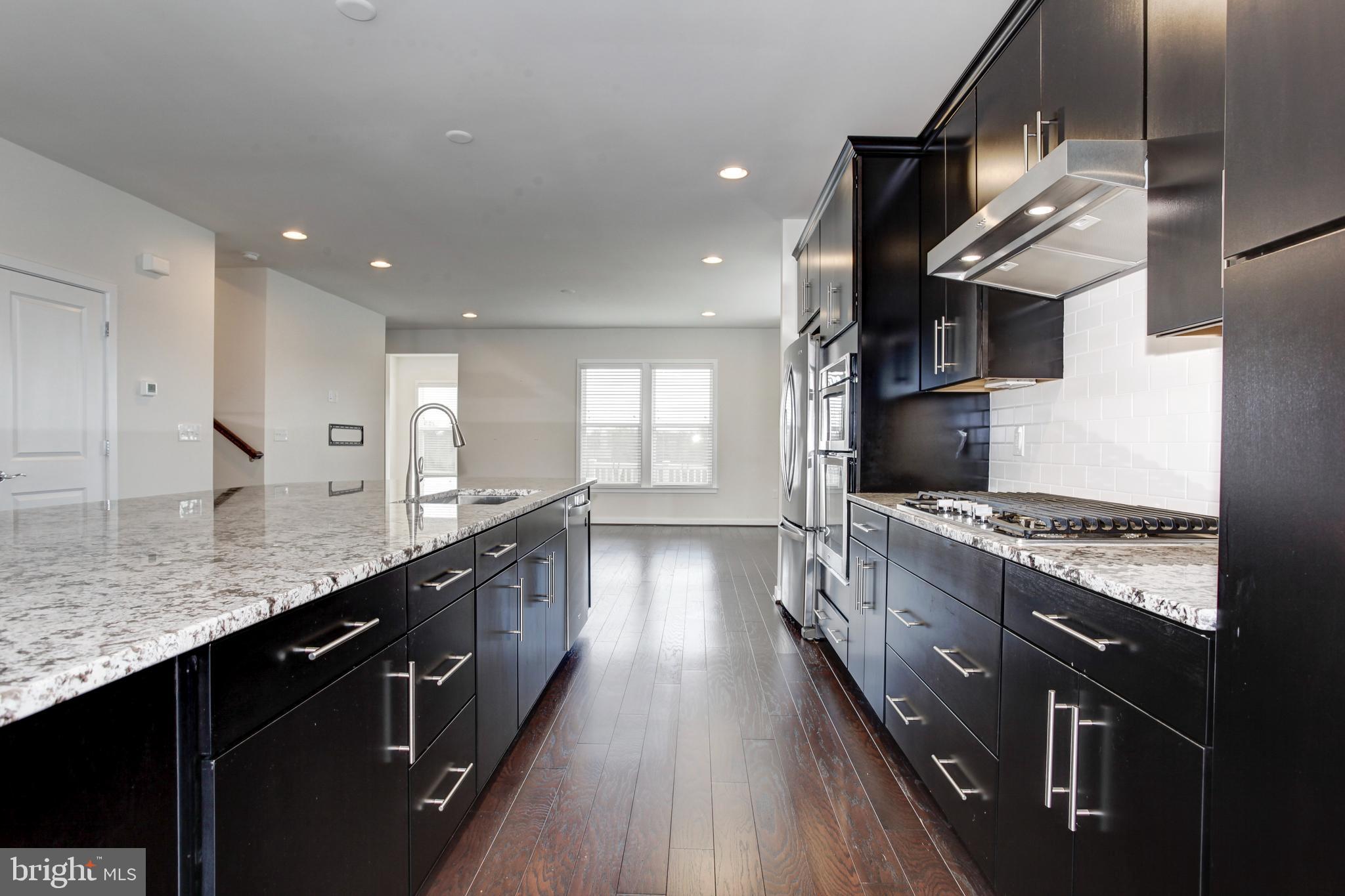 RIVER CREST - Residential Lease