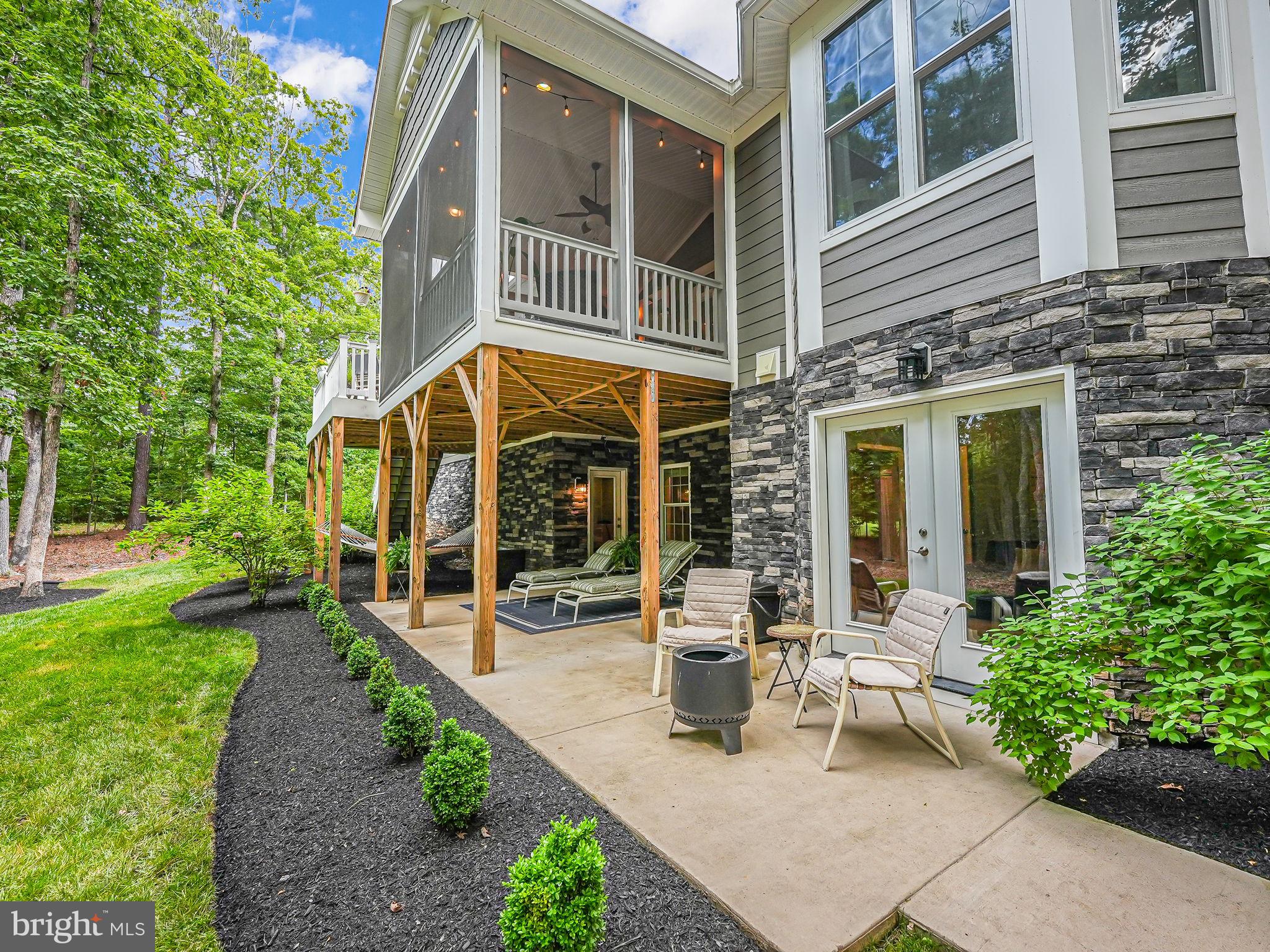 FAWN LAKE - Residential