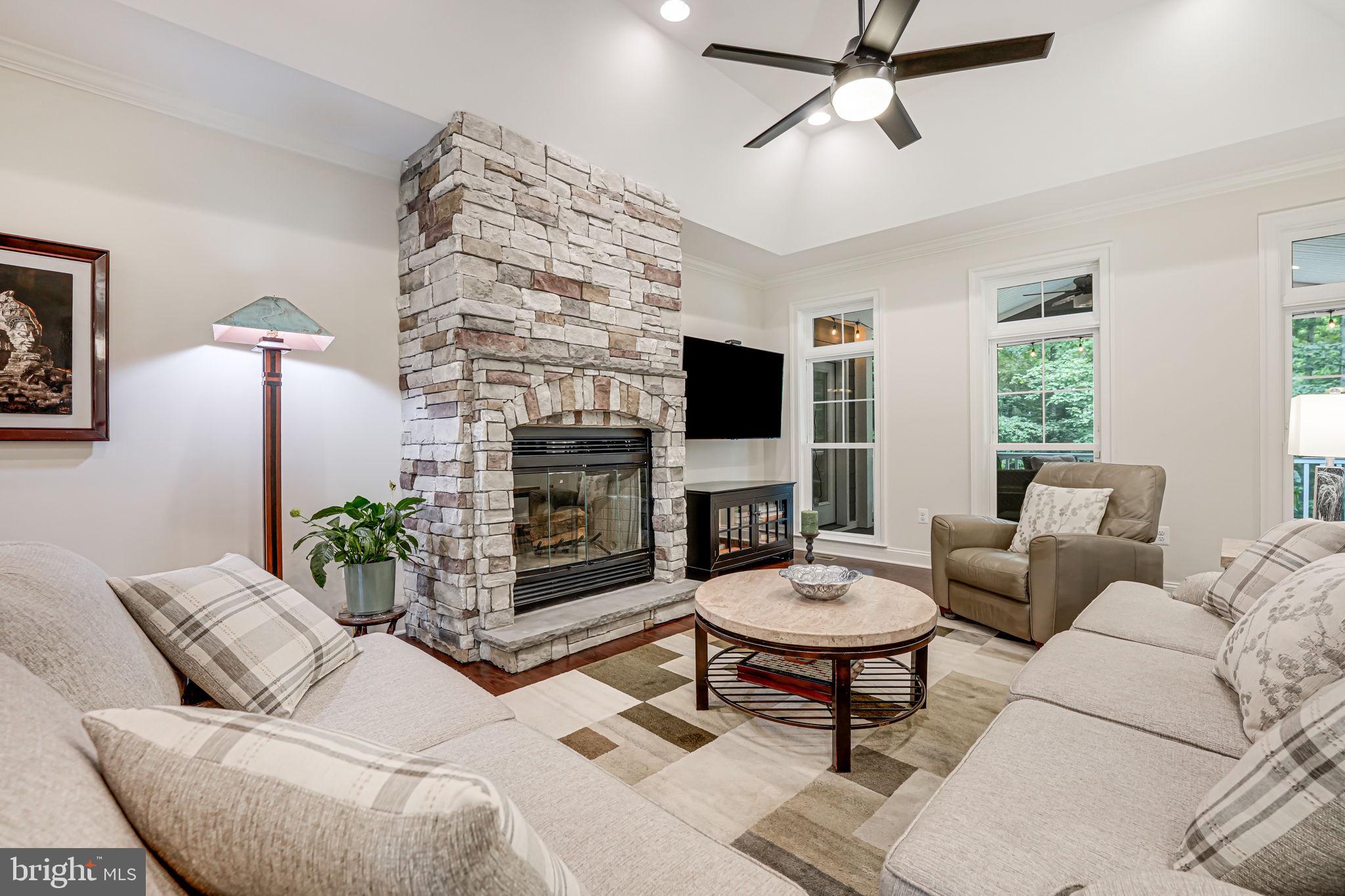 FAWN LAKE - Residential